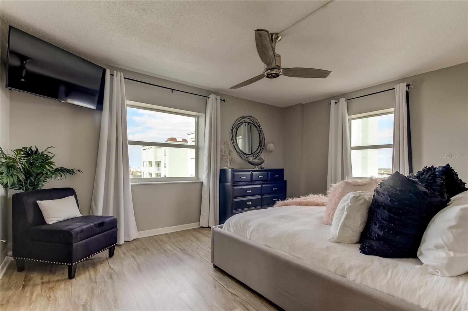 Image 65 of 84 For 400 64 Avenue 1207