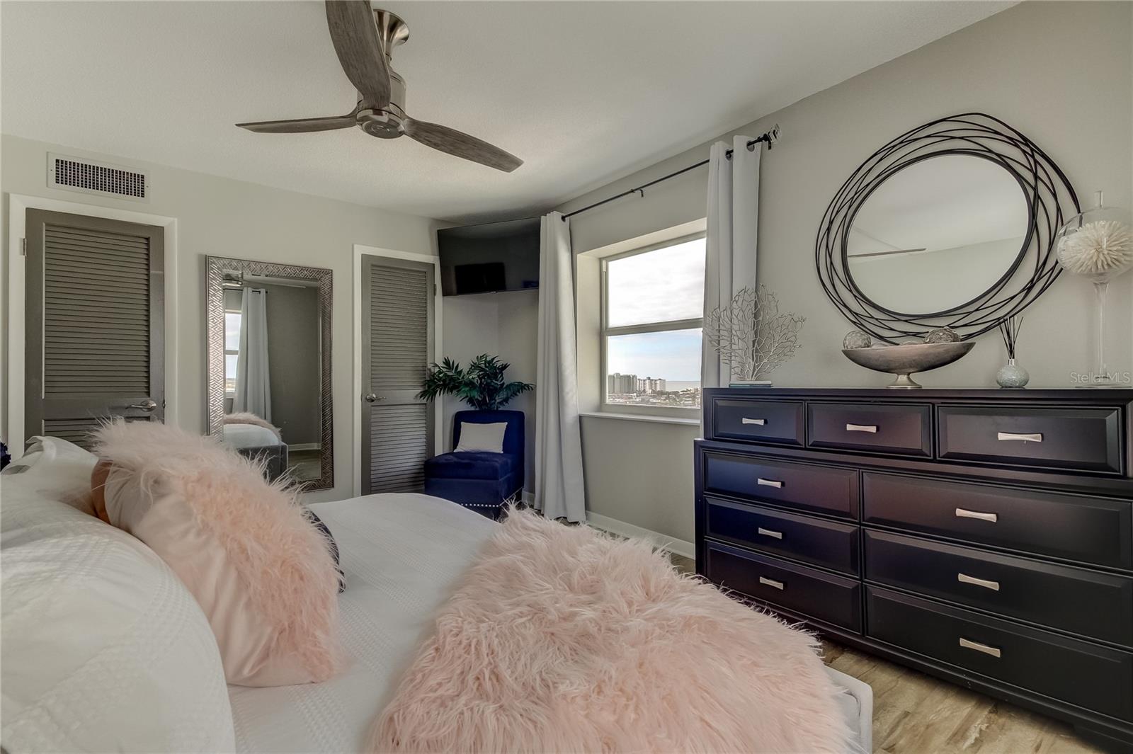 Image 68 of 84 For 400 64 Avenue 1207