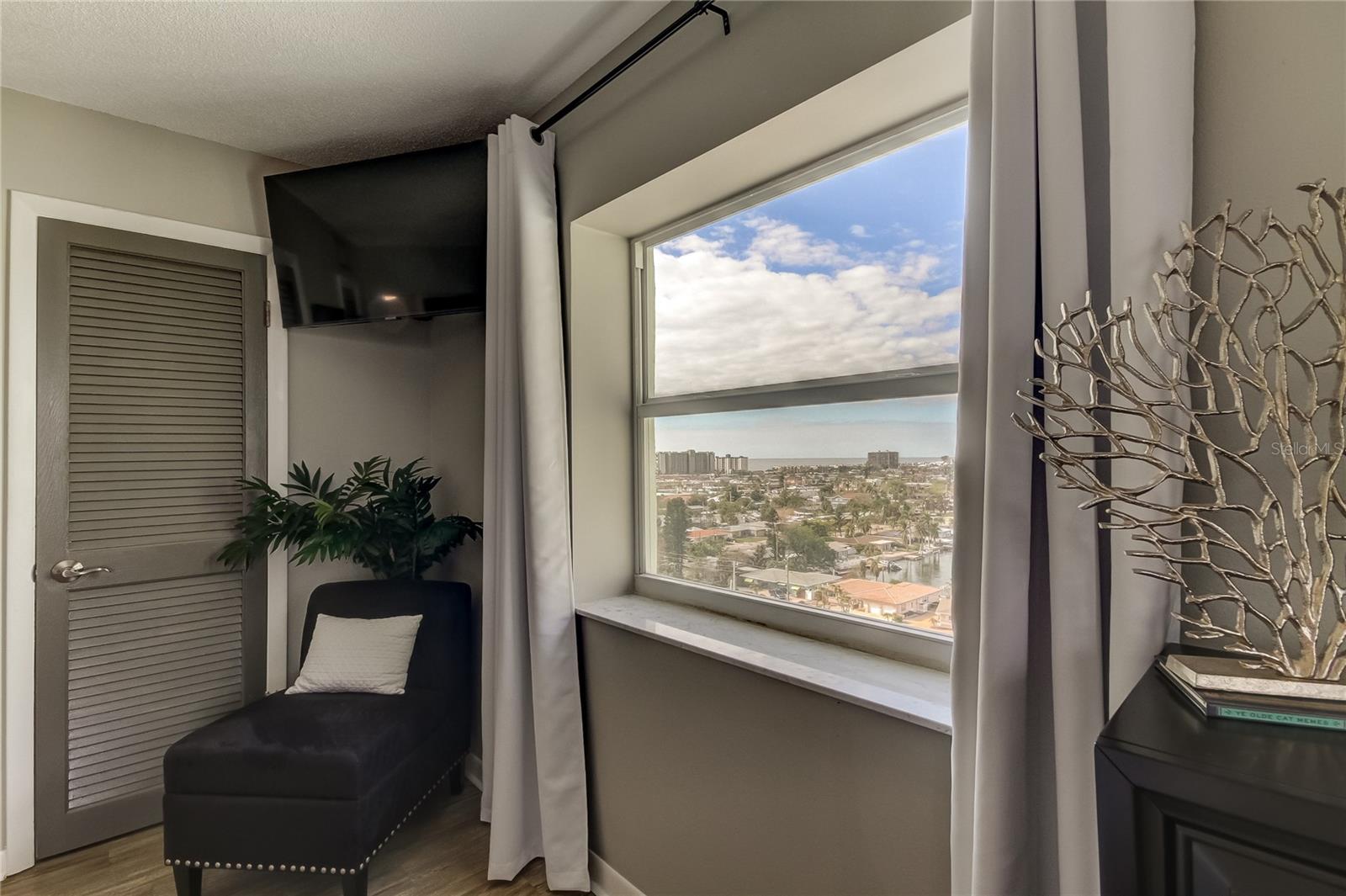 Image 69 of 84 For 400 64 Avenue 1207