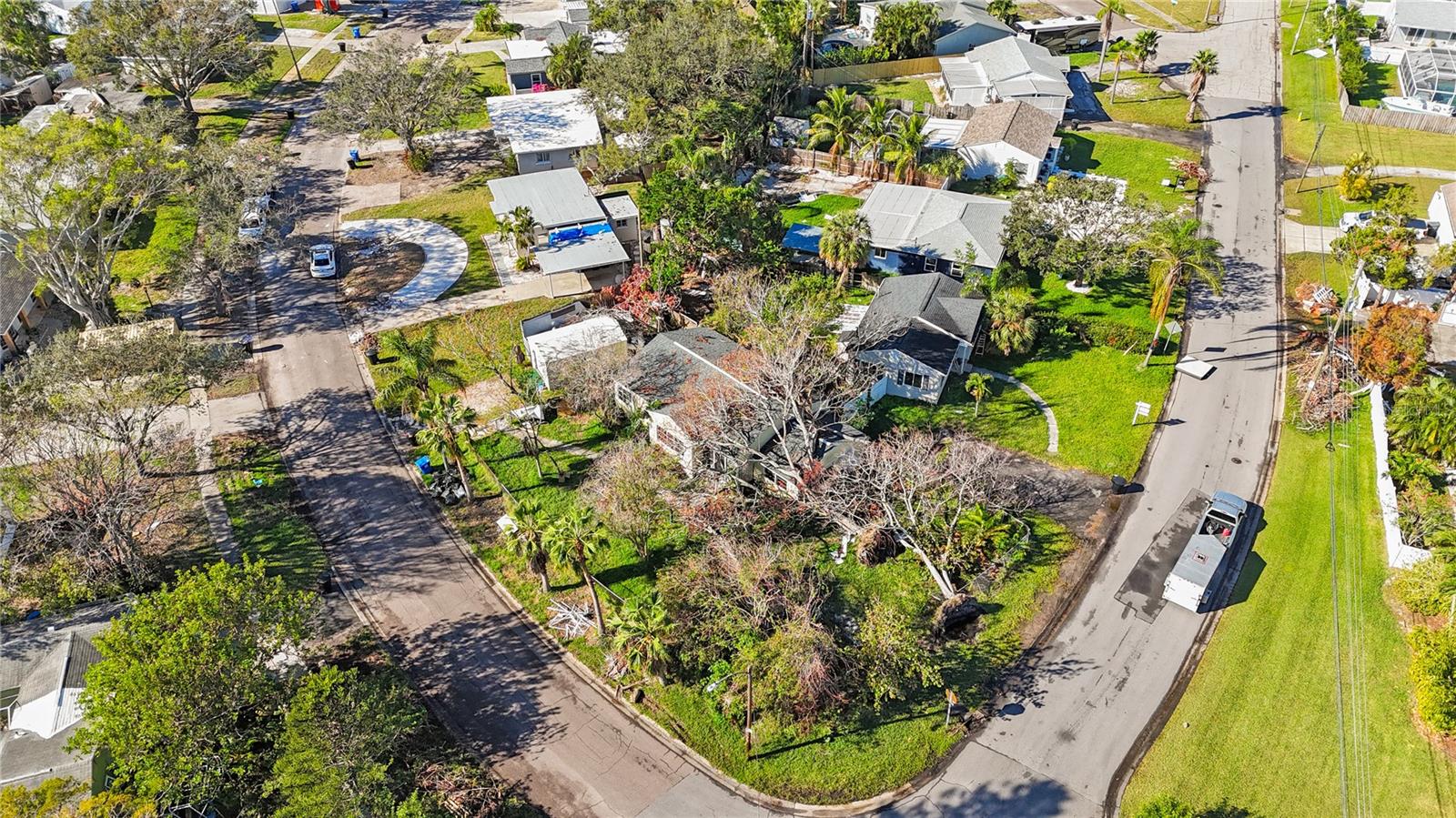 Image 5 of 15 For 8474 Tobay Road N
