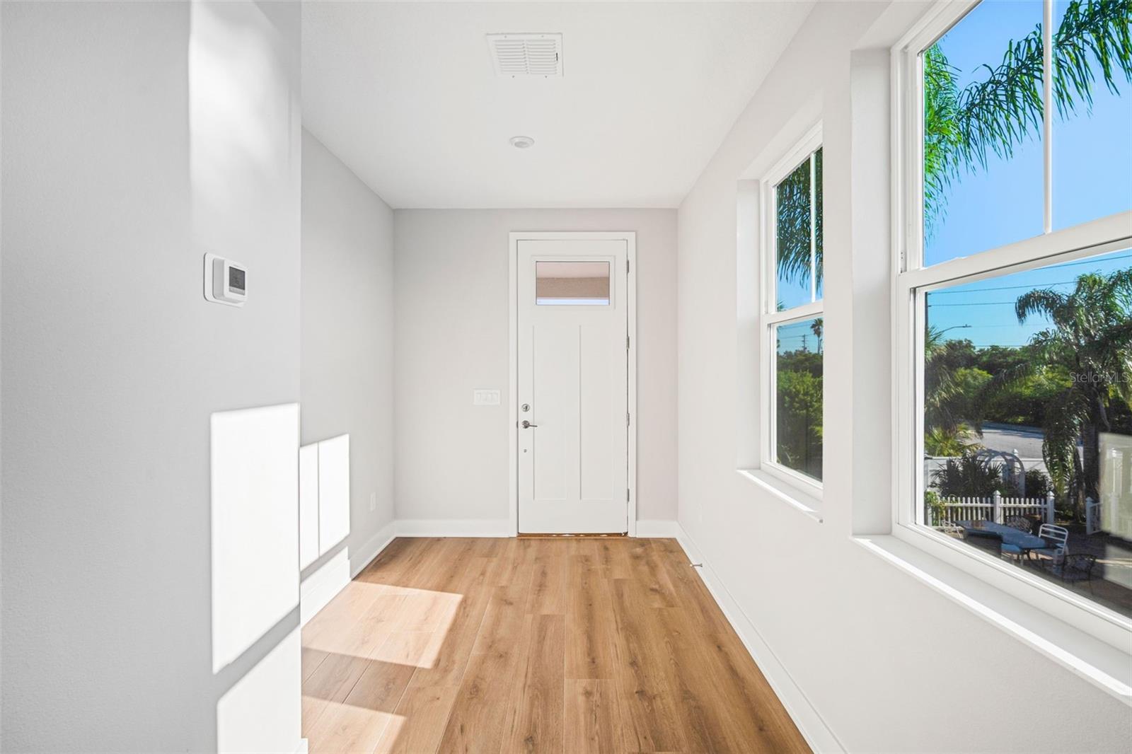 Image 16 of 54 For 840 61st Avenue Ne