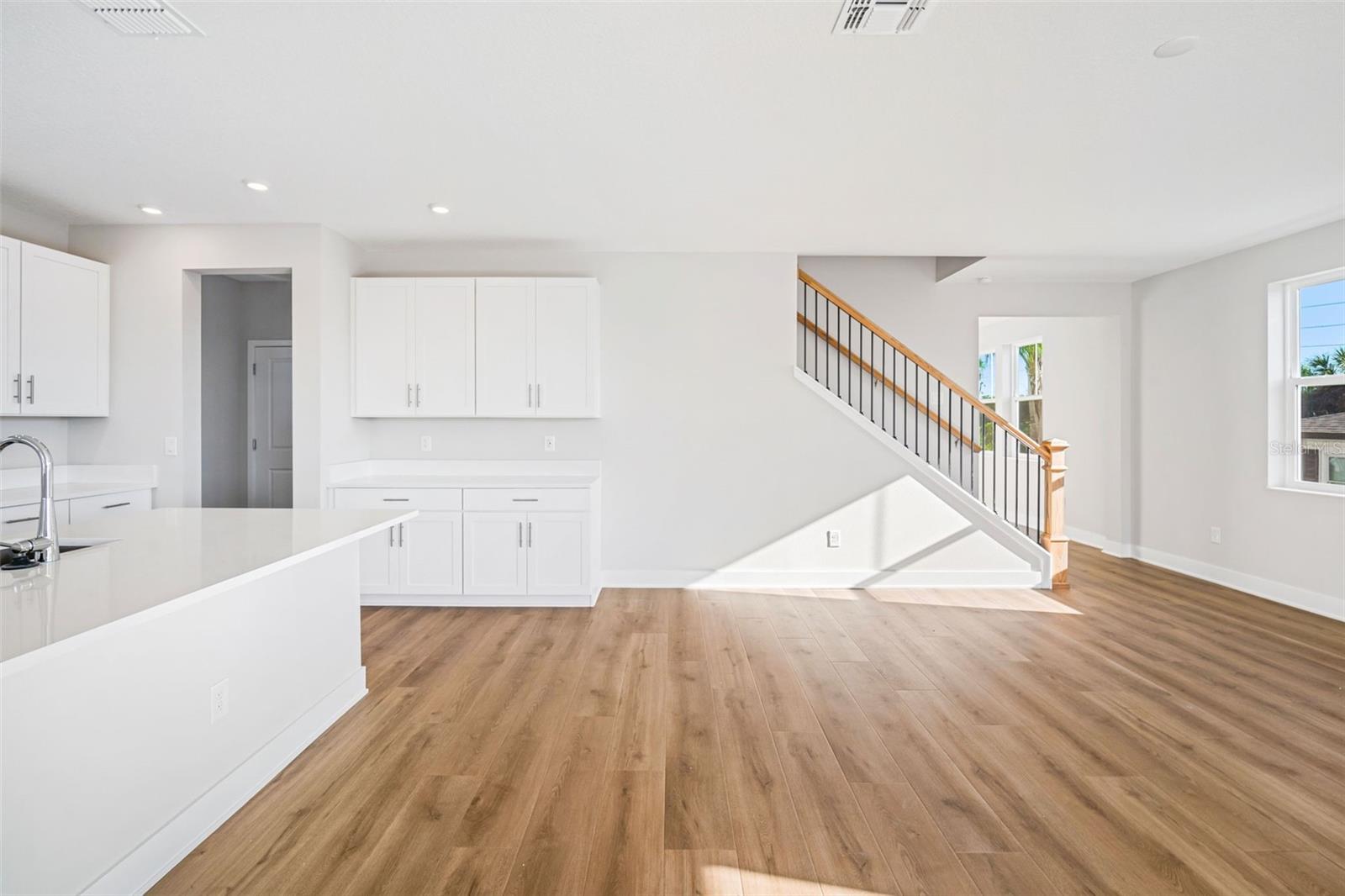 Image 37 of 54 For 840 61st Avenue Ne