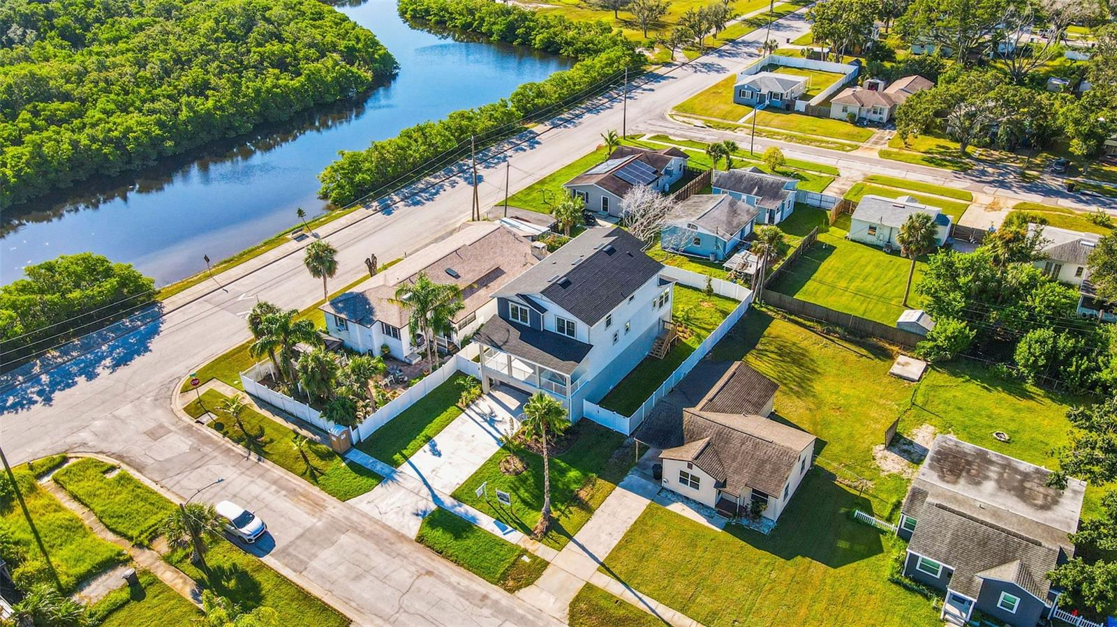 Image 62 of 65 For 840 61st Avenue Ne