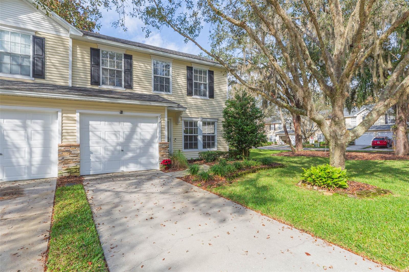 Details for 134 Woodknoll Place, VALRICO, FL 33594