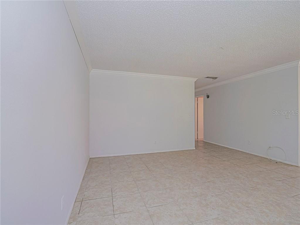 Image 15 of 35 For 28 Pine Arbor Lane 206