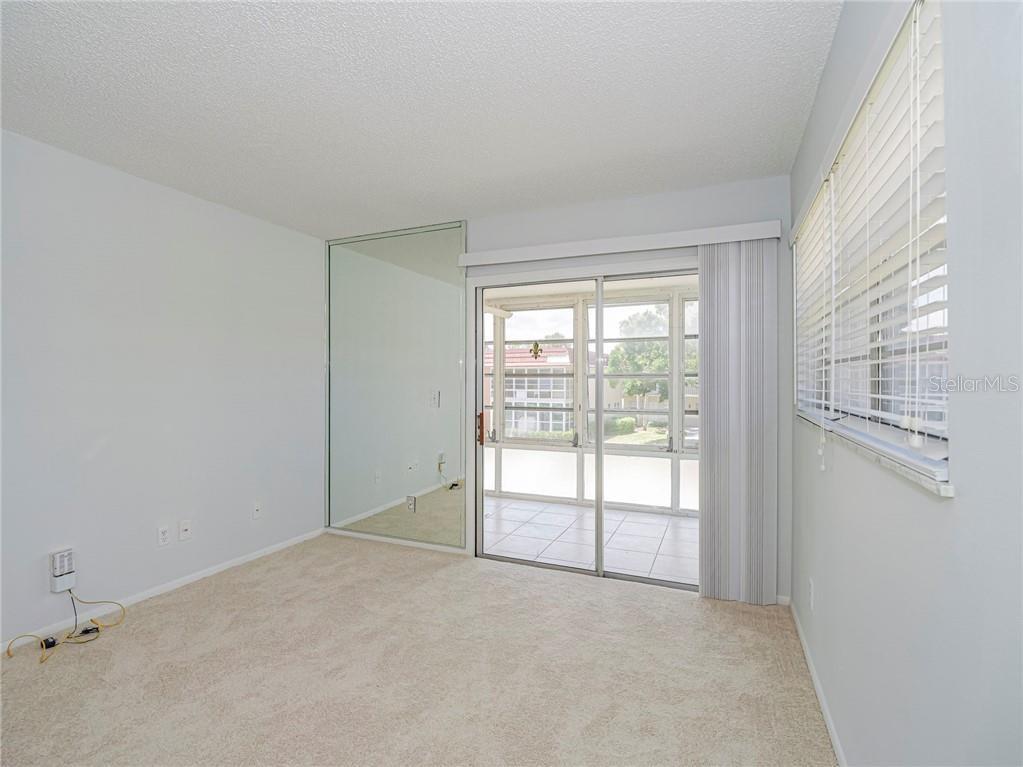 Image 21 of 35 For 28 Pine Arbor Lane 206