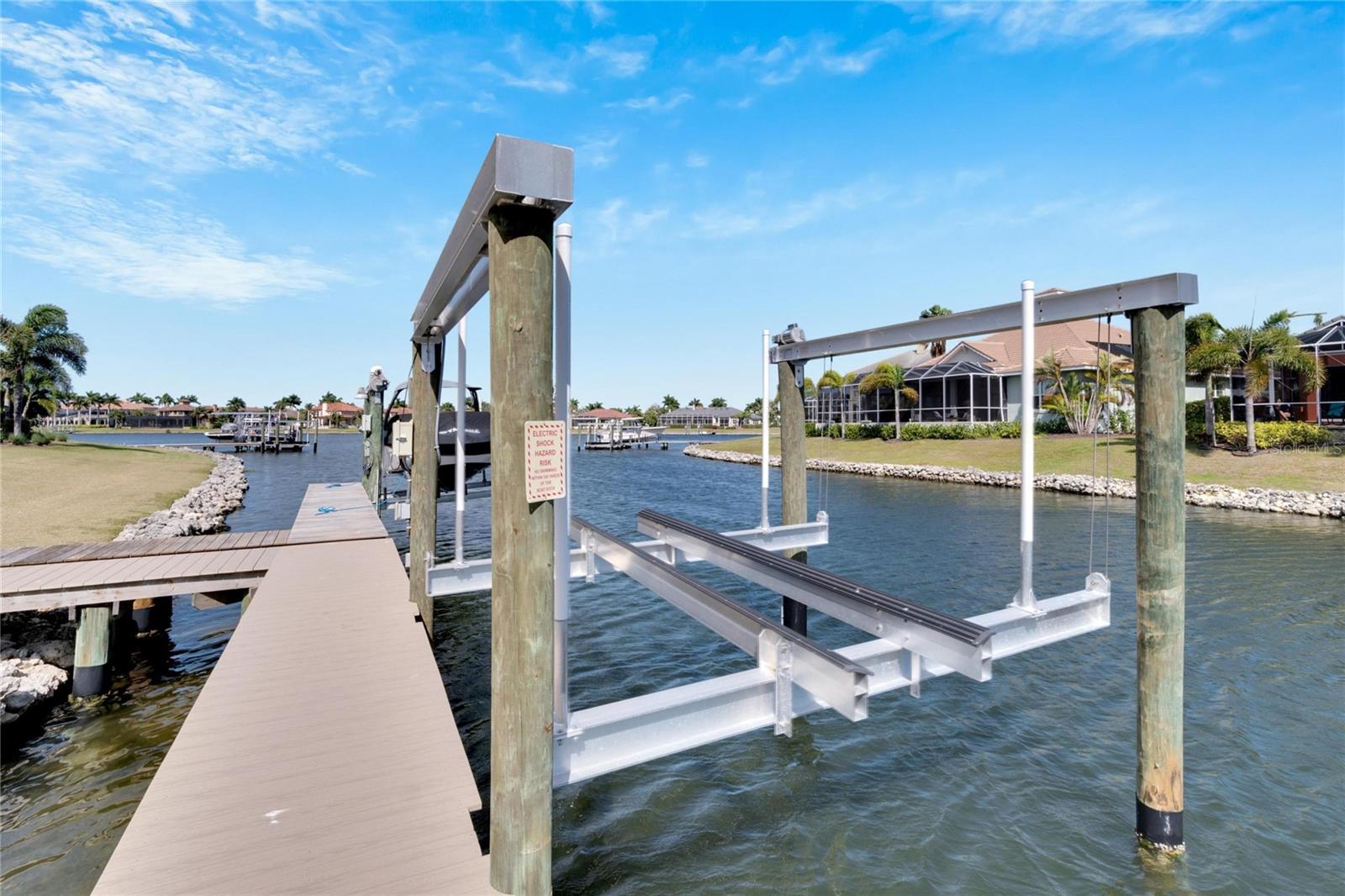 Listing photo id 55 for 721 Manns Harbor Drive