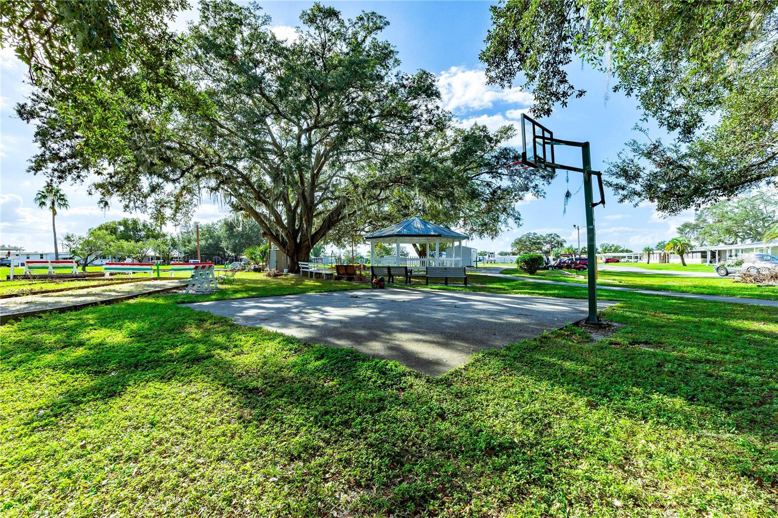 Image 69 of 75 For 5613 Pawnee Street