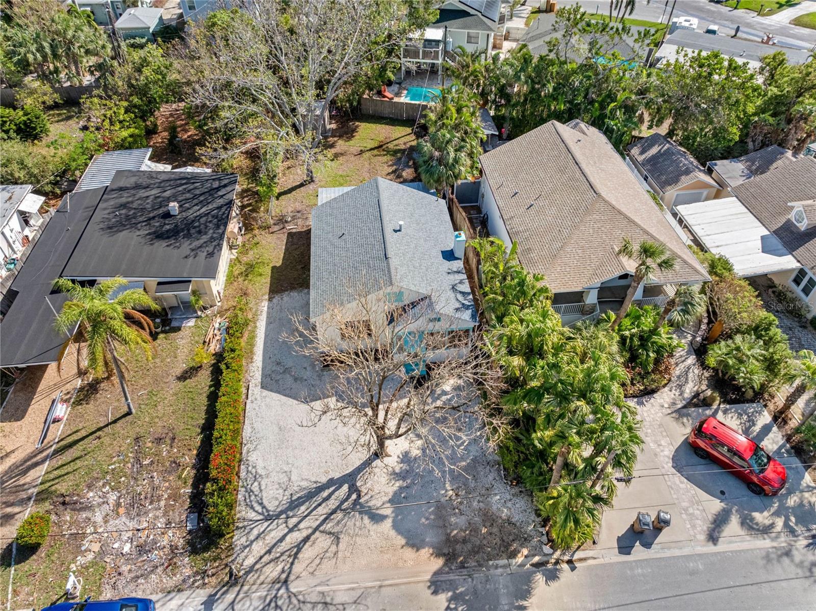 Listing photo id 37 for 1209 Bay Palm Boulevard