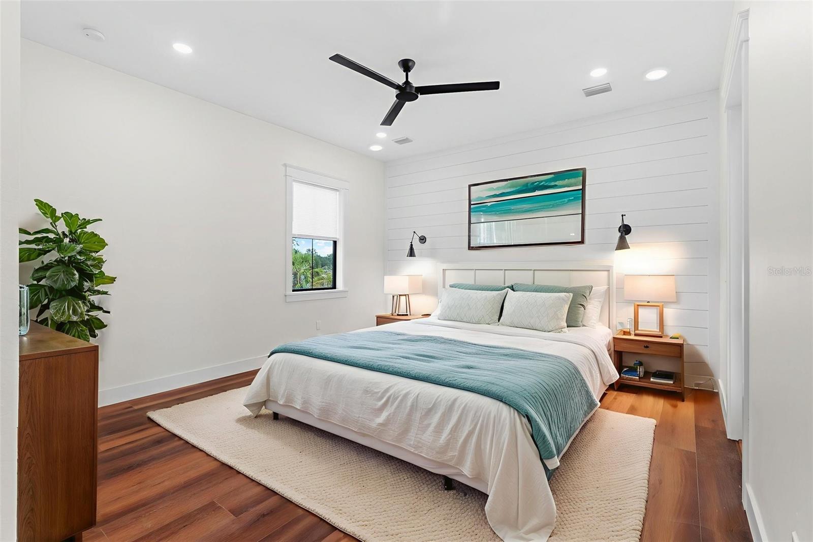 Image 29 of 33 For 3819 71st Street N