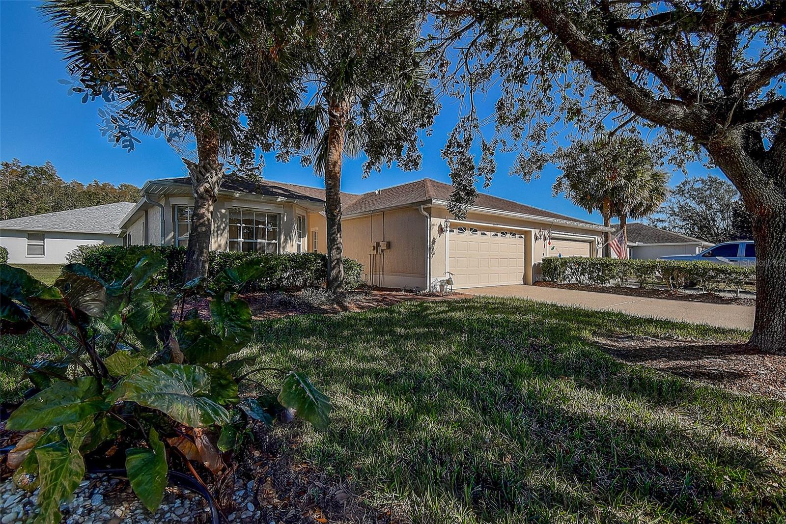 Listing photo id 1 for 29417 Caddyshack Lane