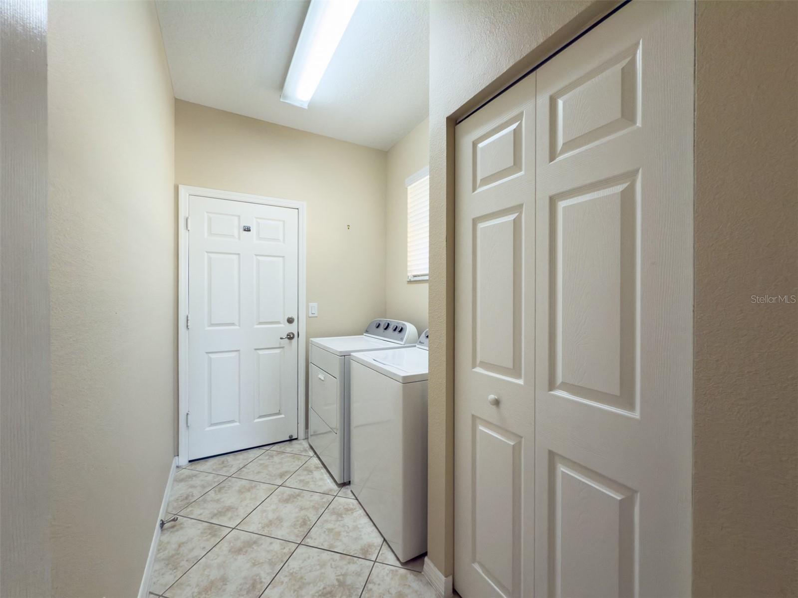 Image 17 of 88 For 16233 Amethyst Key Drive