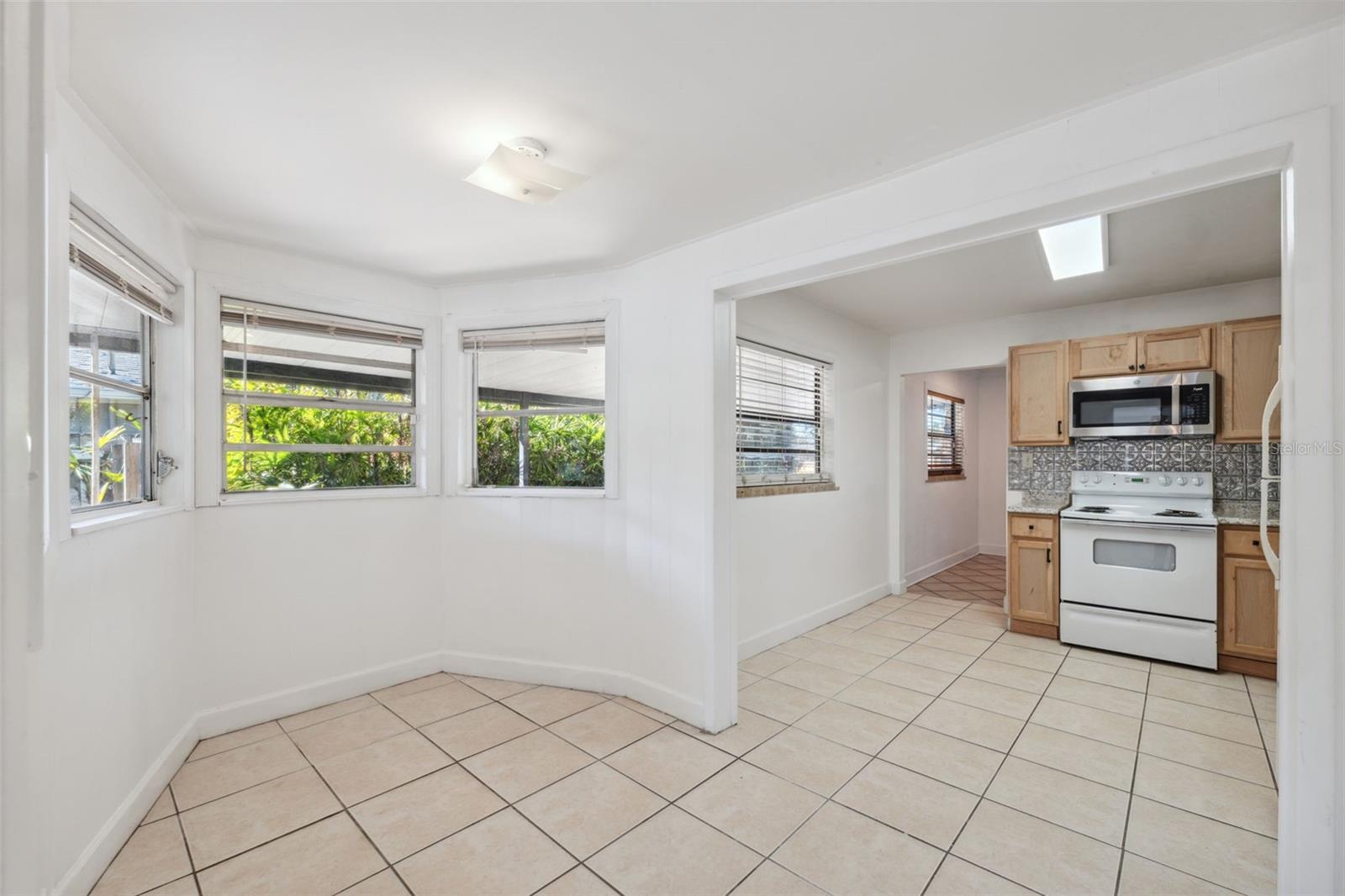 Image 10 of 30 For 3918 Fig Street