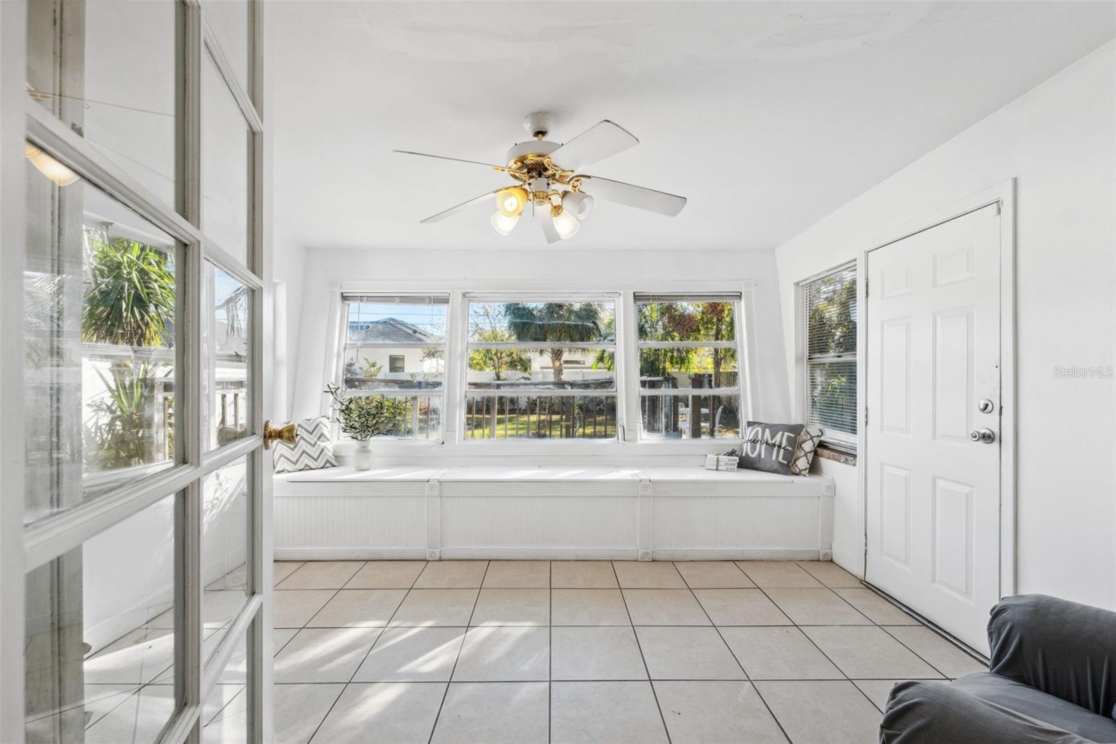Image 11 of 30 For 3918 Fig Street