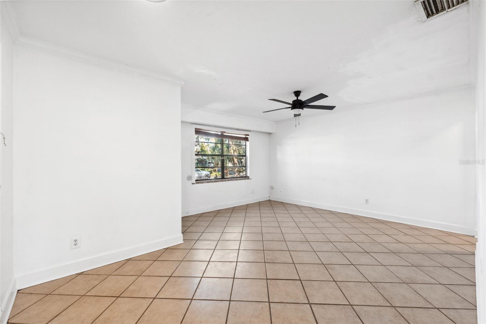 Image 13 of 30 For 3918 Fig Street