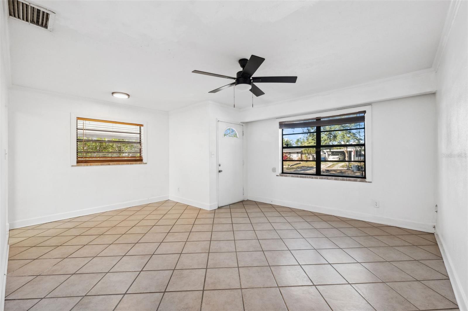 Image 15 of 30 For 3918 Fig Street