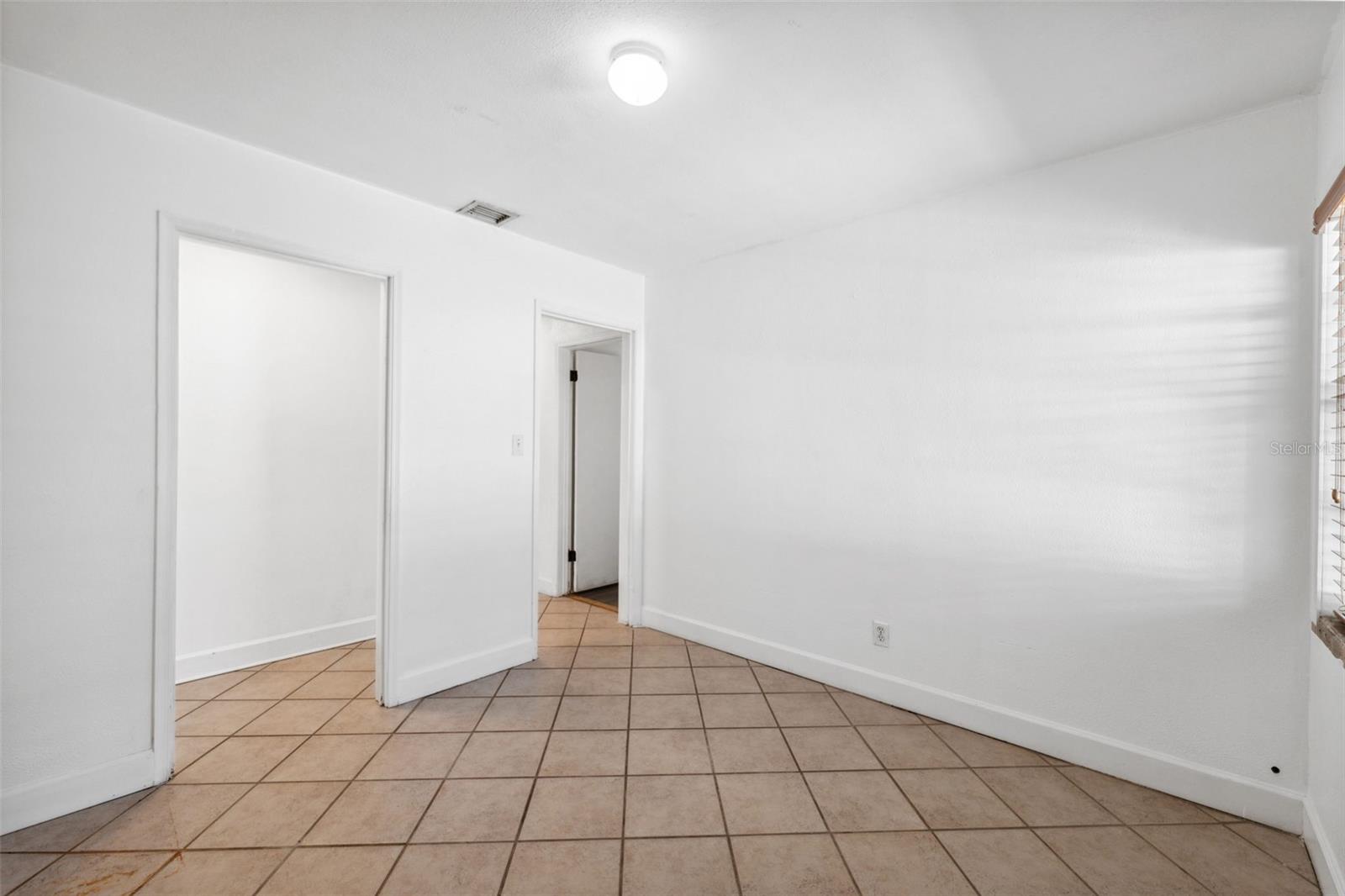Image 24 of 30 For 3918 Fig Street