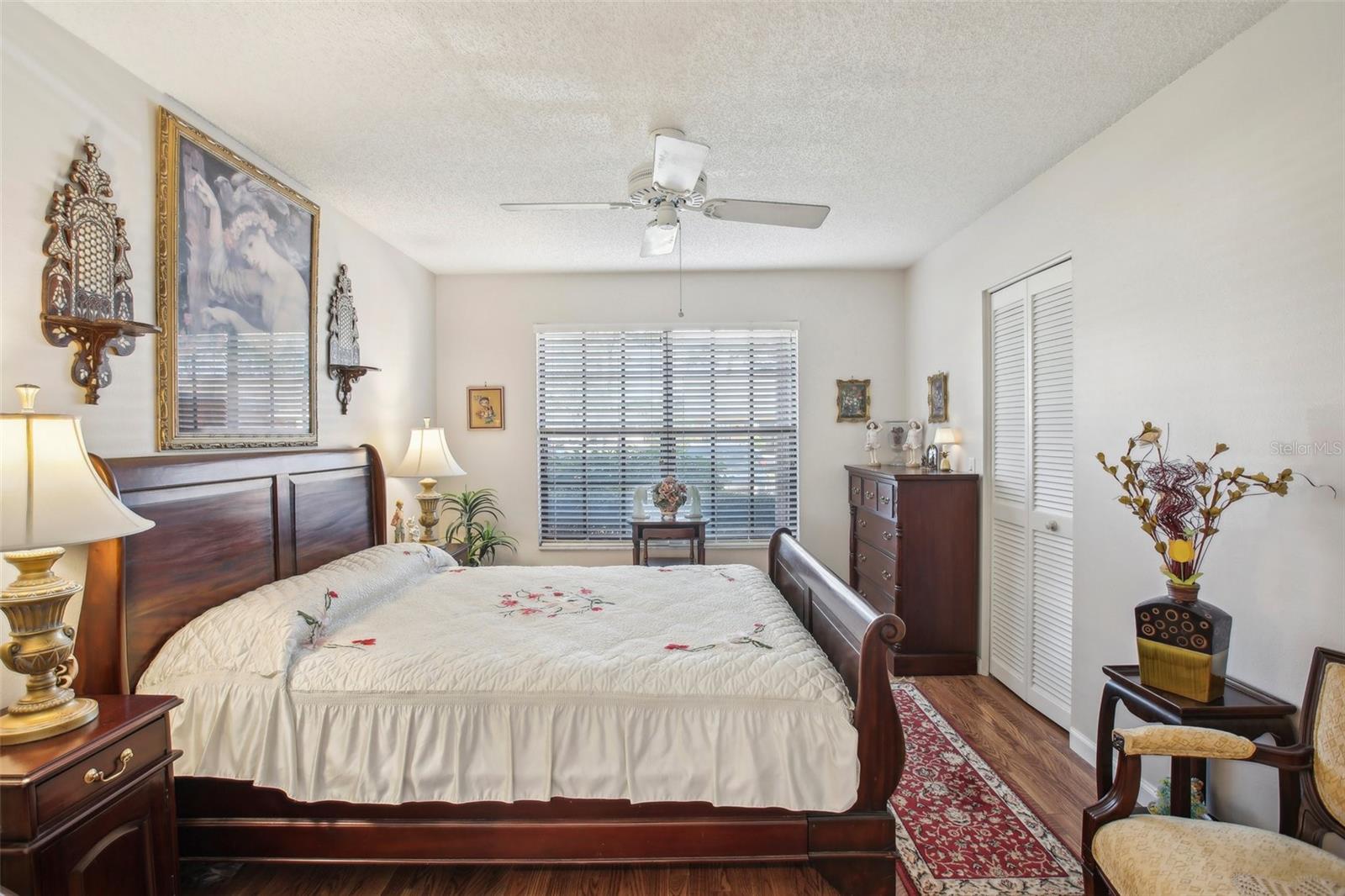 Listing photo id 16 for 9302 Trowbridge Court