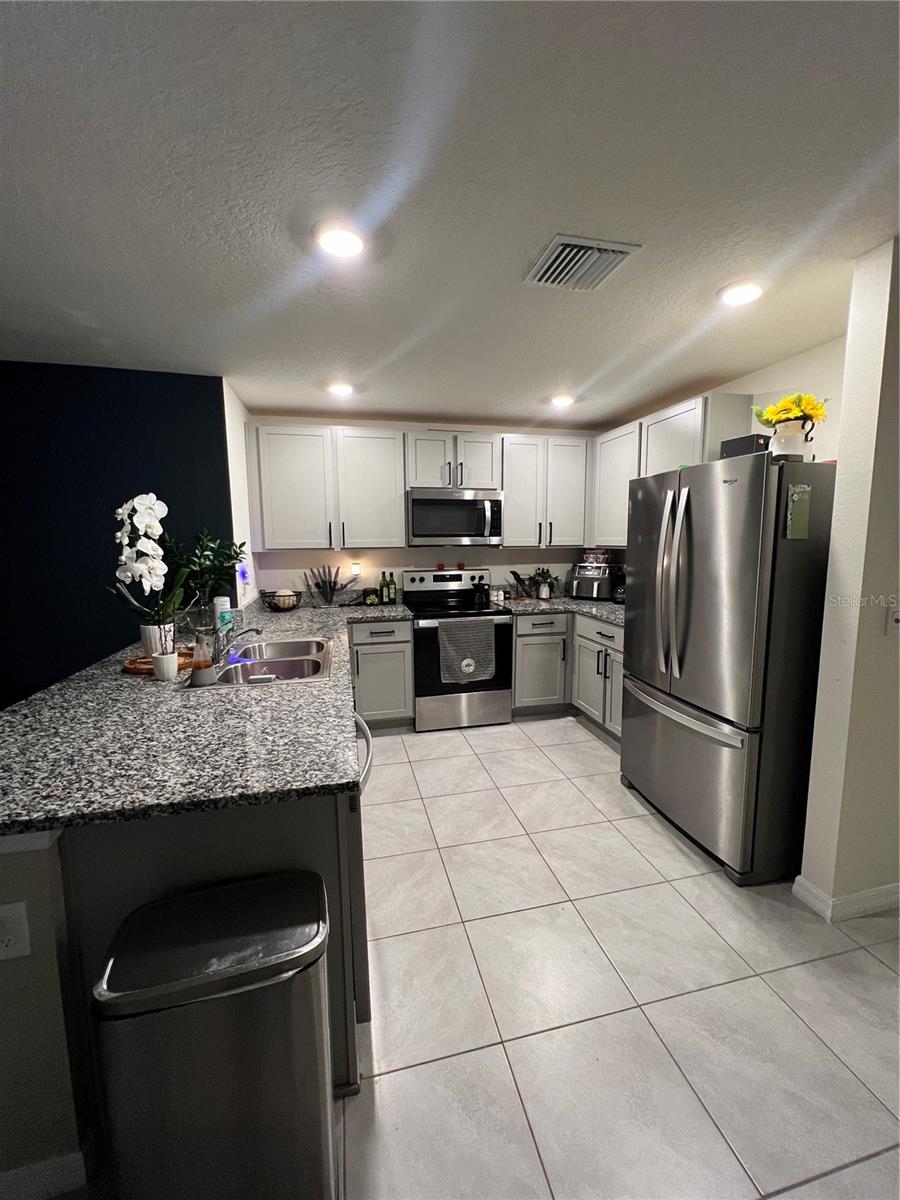 Listing photo id 0 for 16838 Delia Street