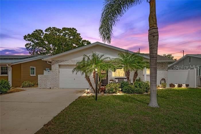 Details for 5635 20th Avenue N, Saint Petersburg, FL 33710