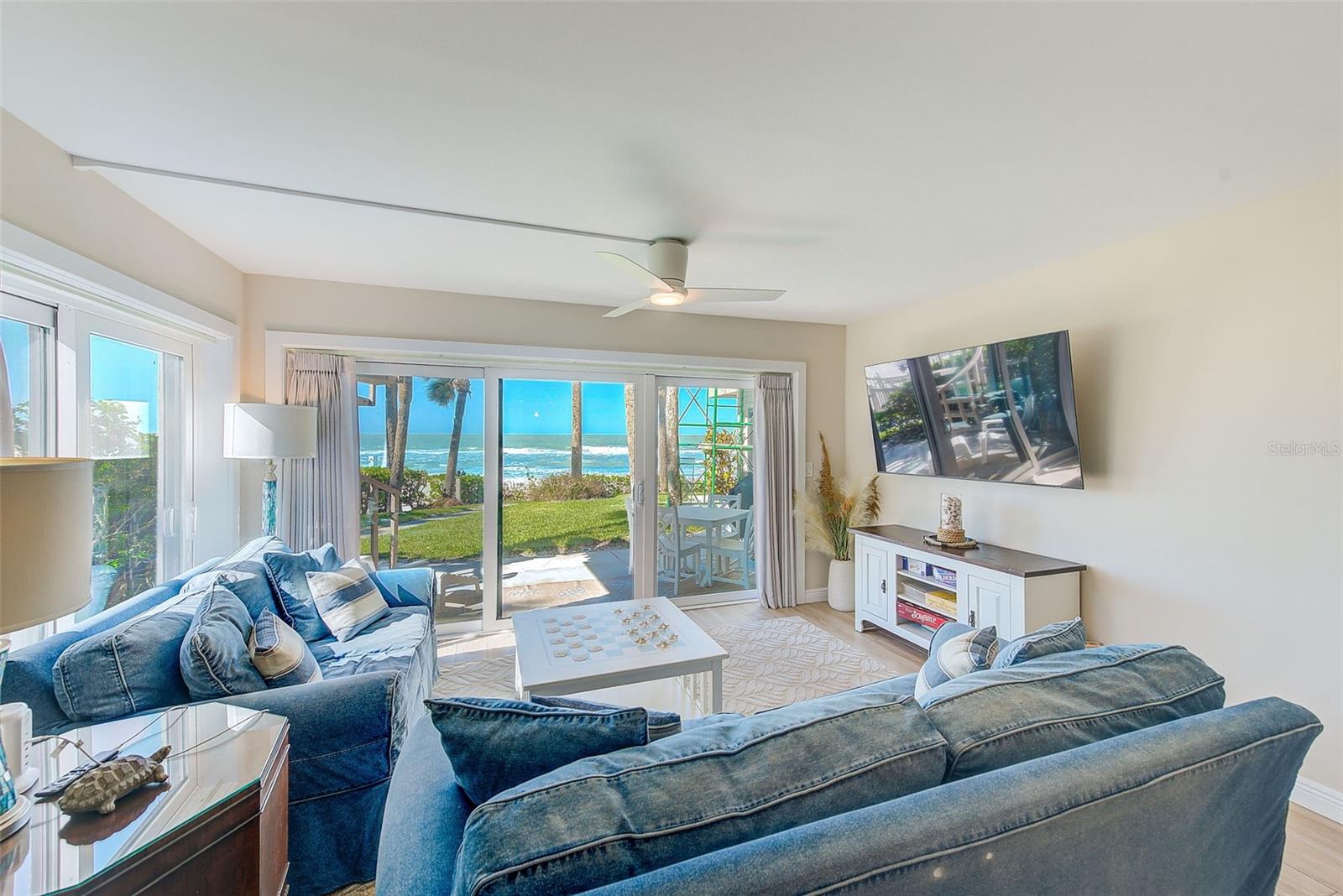 Listing photo id 10 for 2100 Gulf Boulevard 13