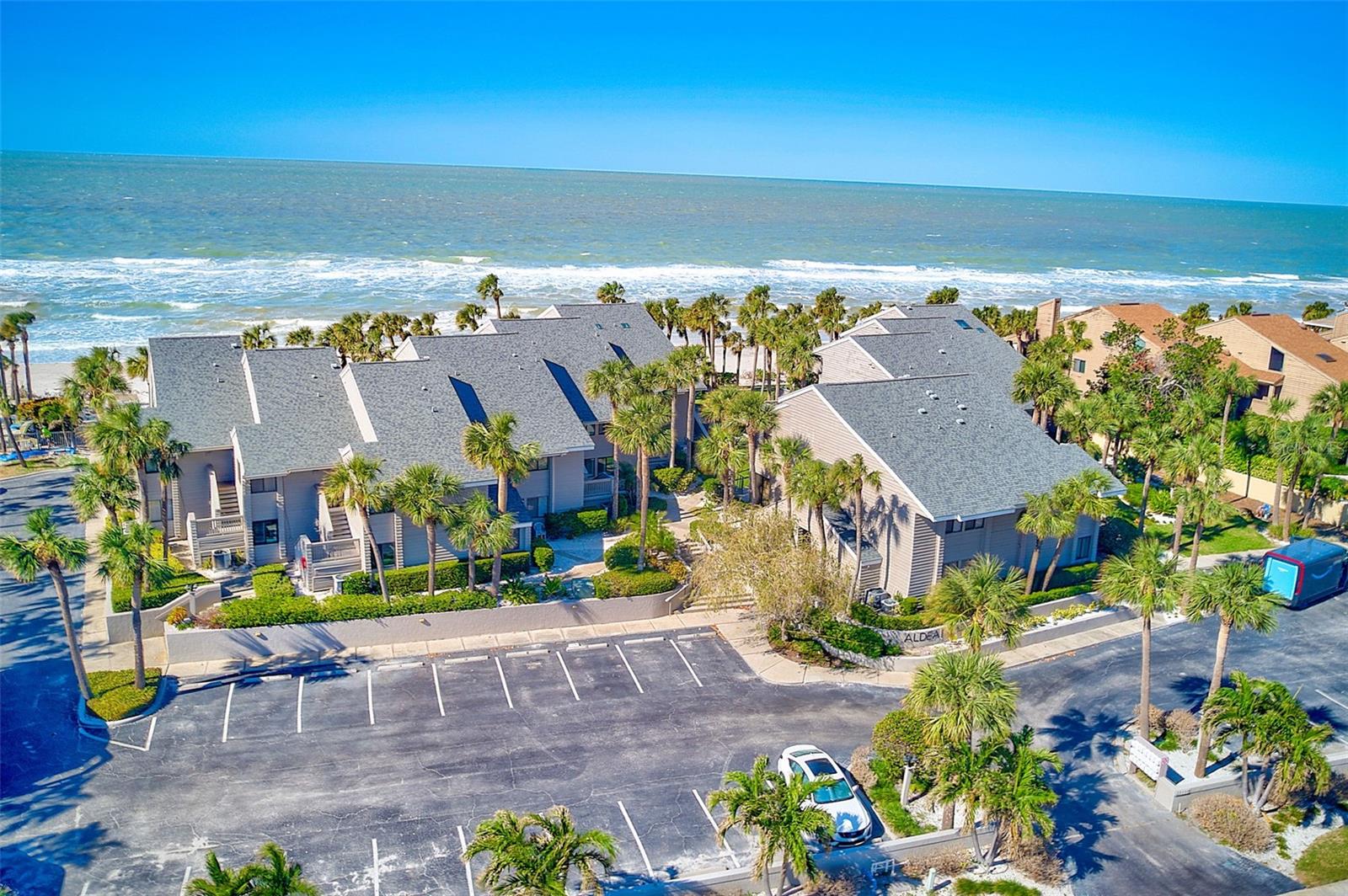 Listing photo id 35 for 2100 Gulf Boulevard 13