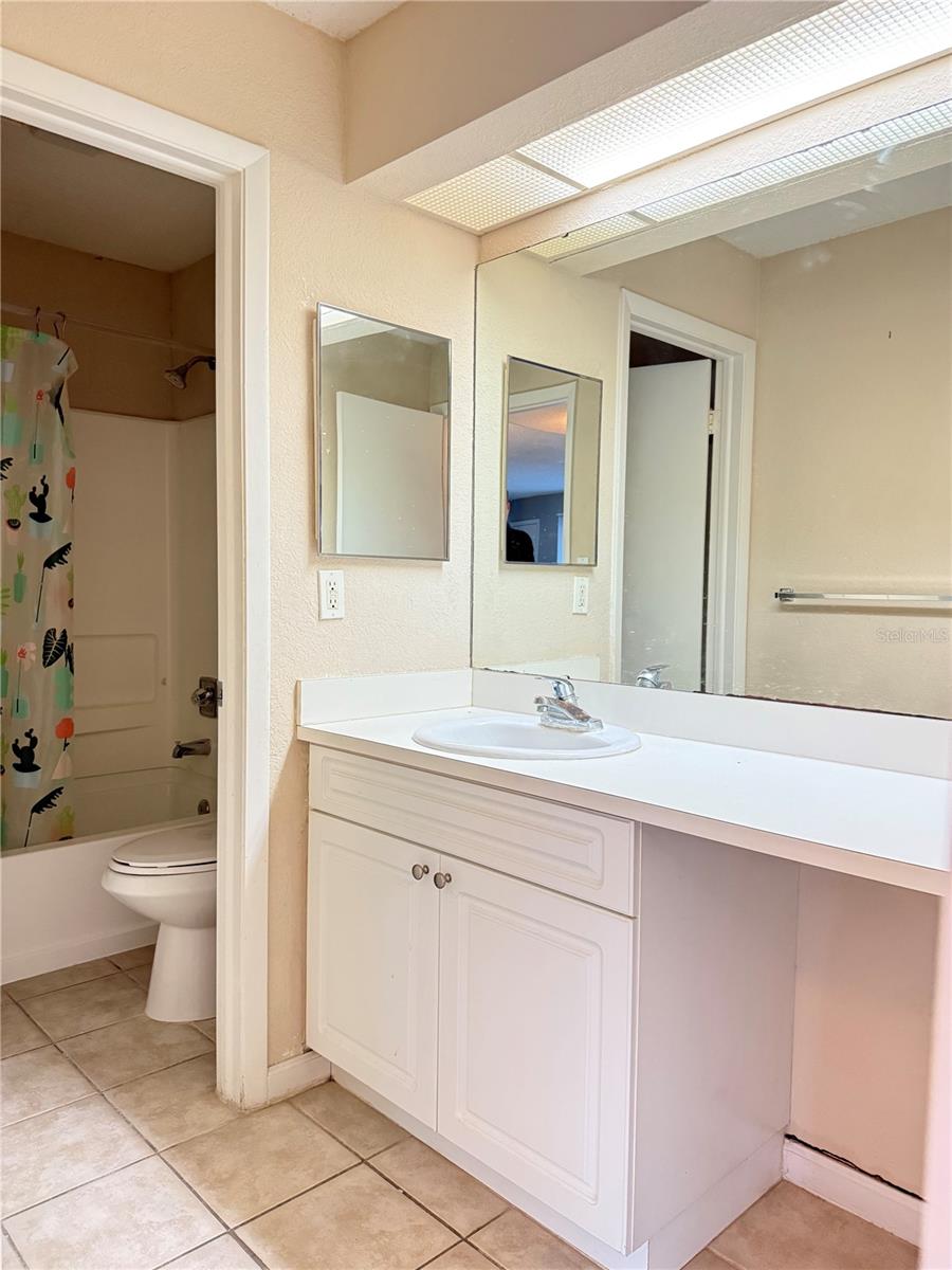 Listing photo id 9 for 13287 Arbor Pointe Circle 302