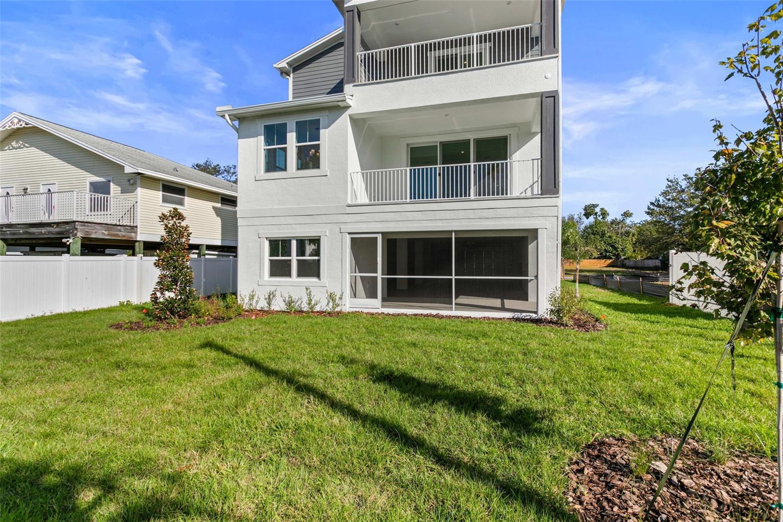 Image 23 of 35 For 4010 Huntington Street Ne