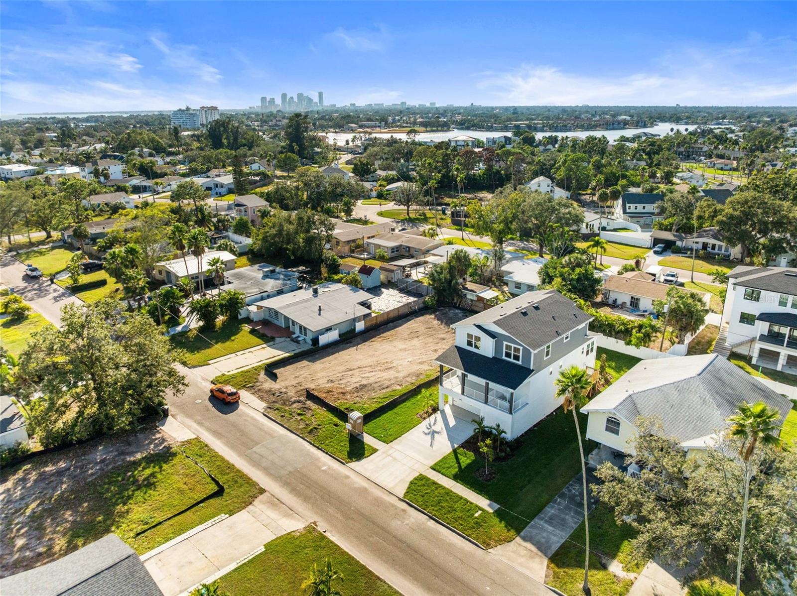 Image 30 of 35 For 4010 Huntington Street Ne