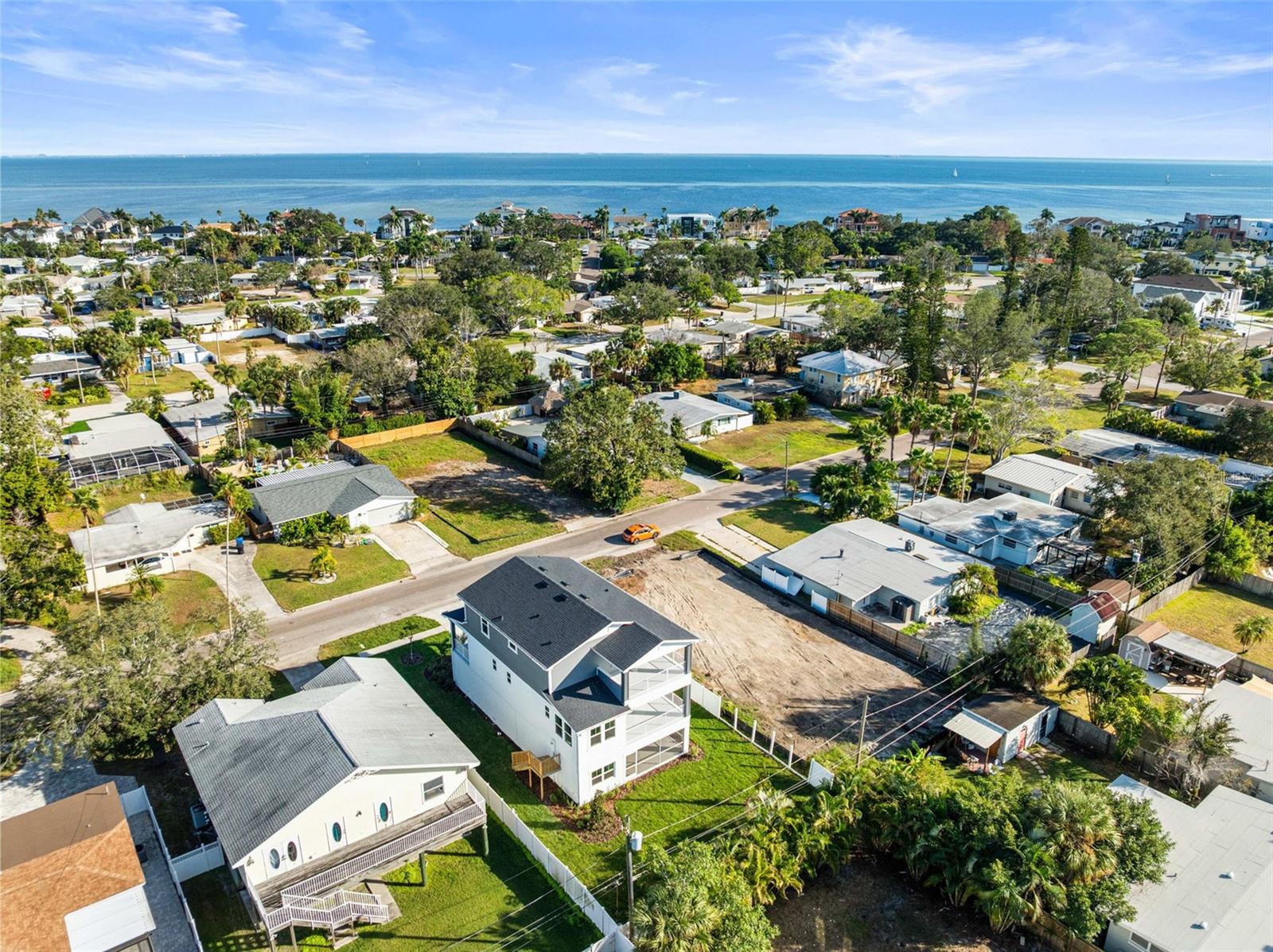 Image 33 of 35 For 4010 Huntington Street Ne