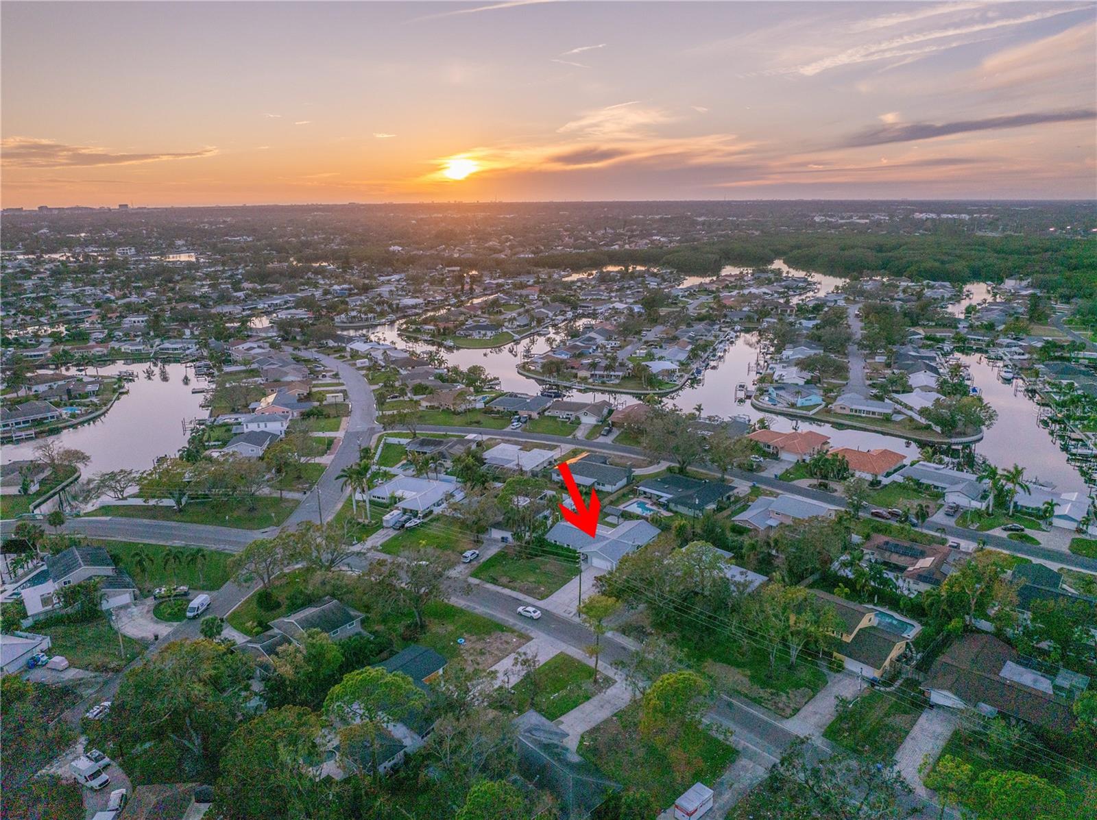 Image 8 of 46 For 5218 Venetian Boulevard Ne