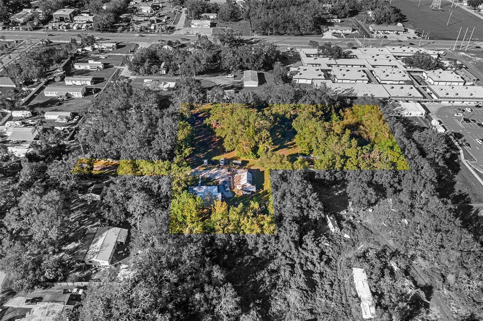 Image 9 of 30 For 10128 Alafia Street