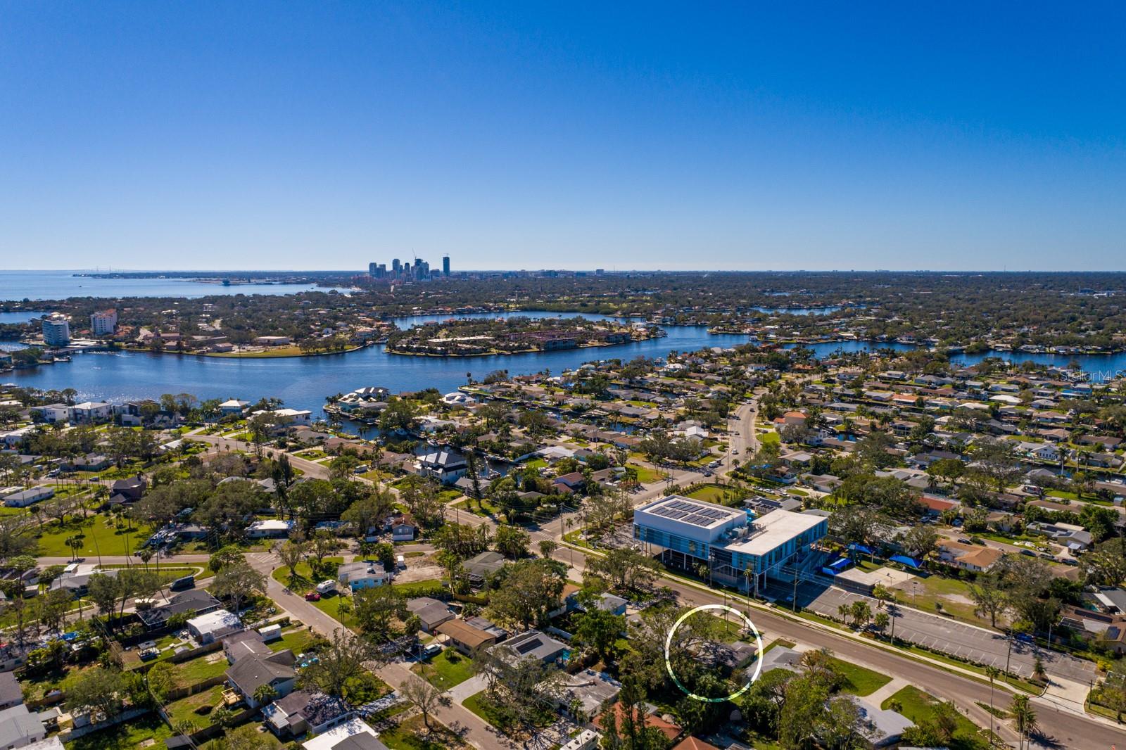 Image 15 of 20 For 4211 Shore Acres Boulevard Ne
