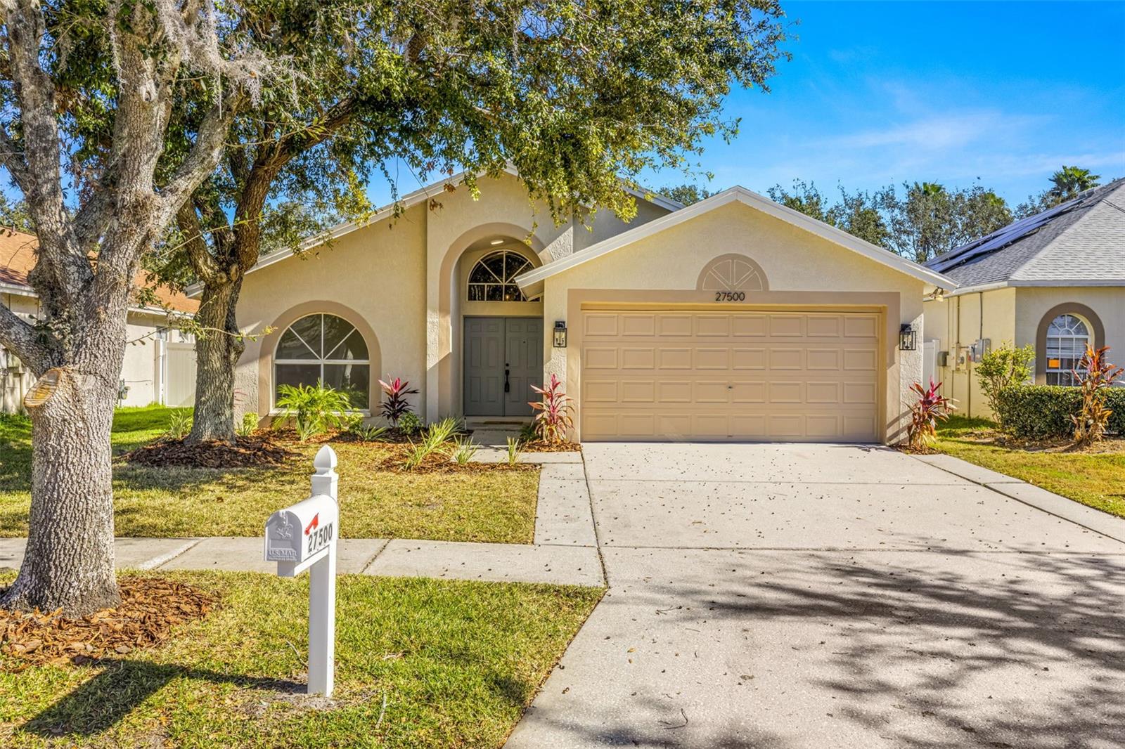 Details for 27500 Sky Lake Circle, WESLEY CHAPEL, FL 33544