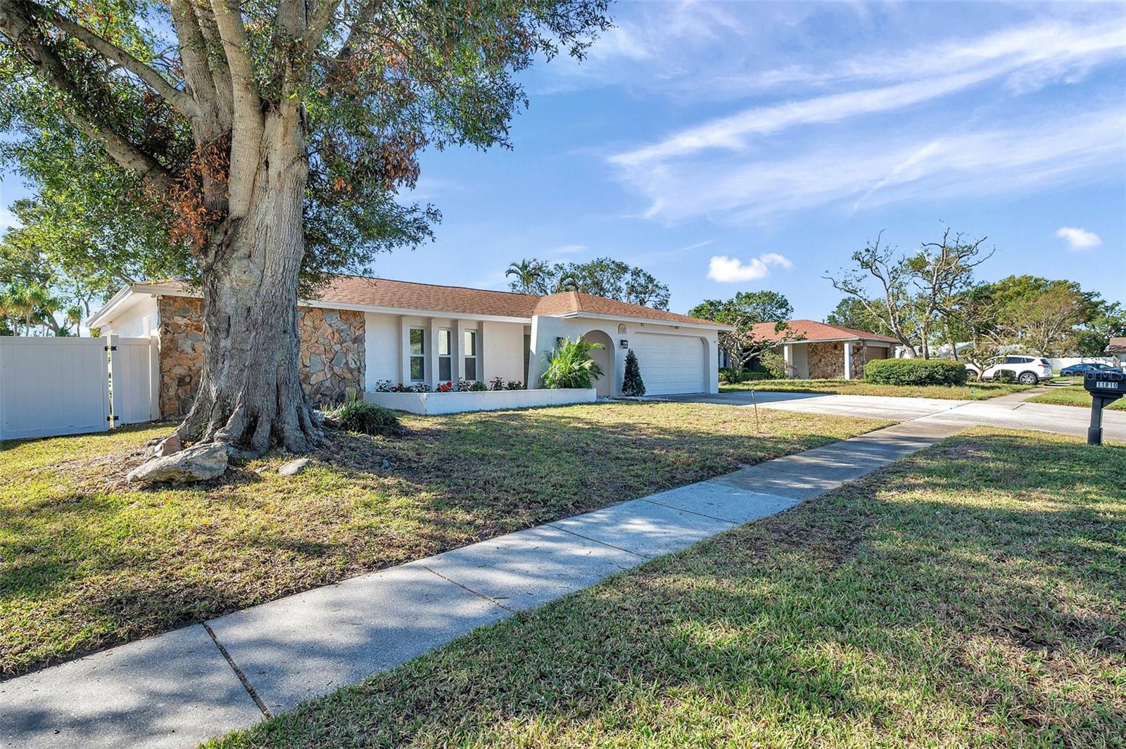 Listing photo id 1 for 11810 Marla Lane