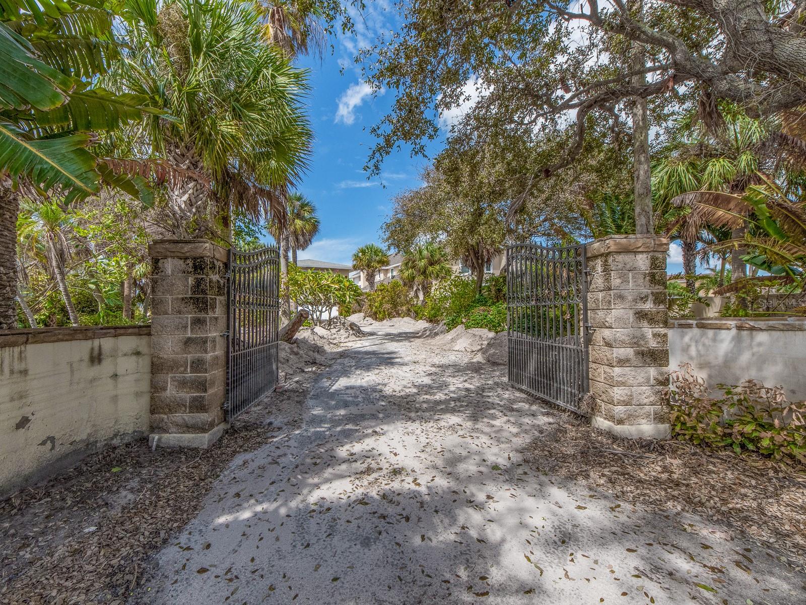 Listing photo id 6 for 1000 Gulf Boulevard