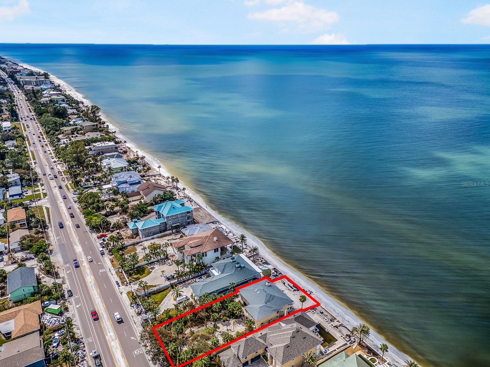 Listing photo id 1 for 1000 Gulf Boulevard