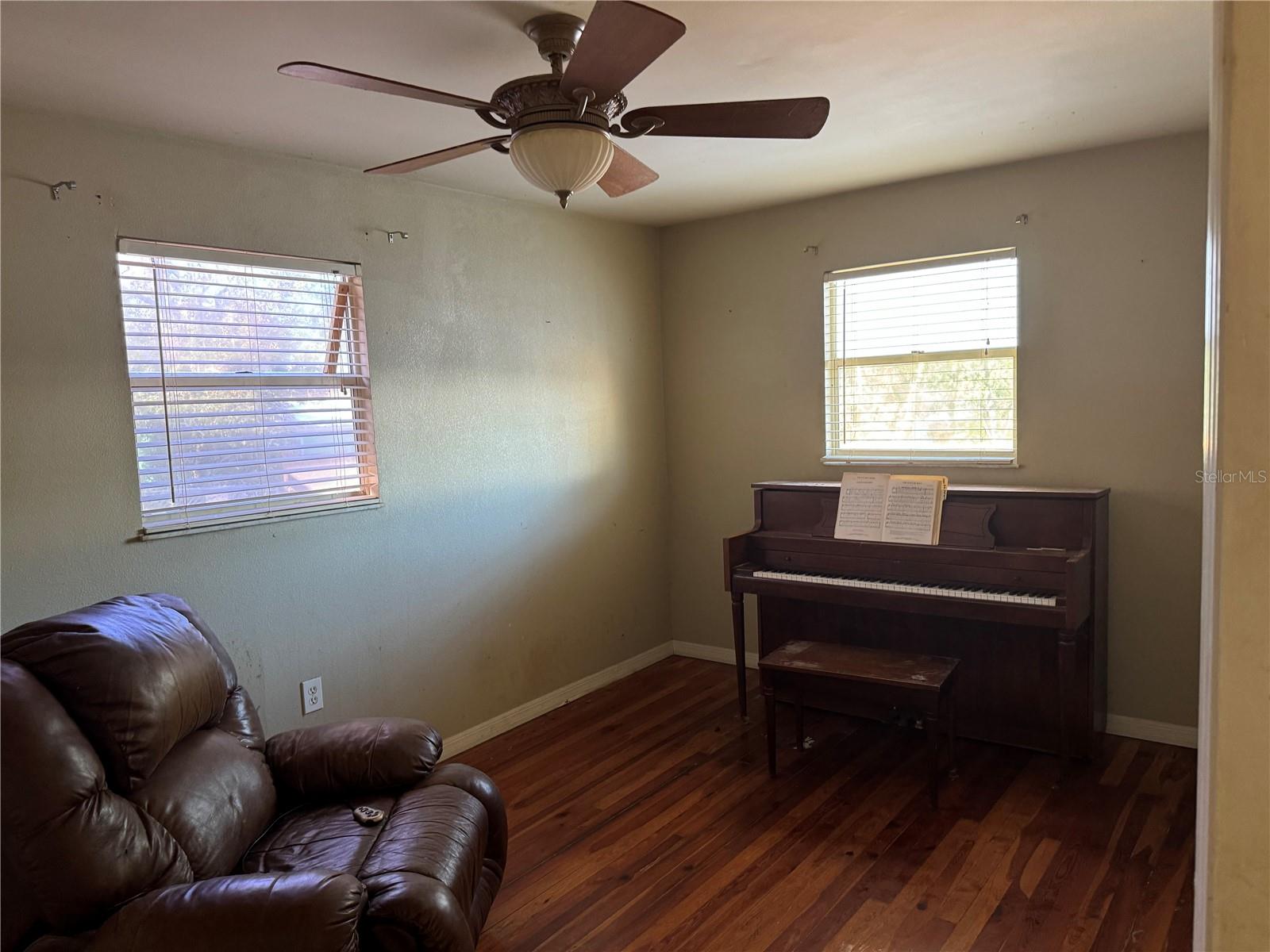 Image 11 of 12 For 14303 14th Street