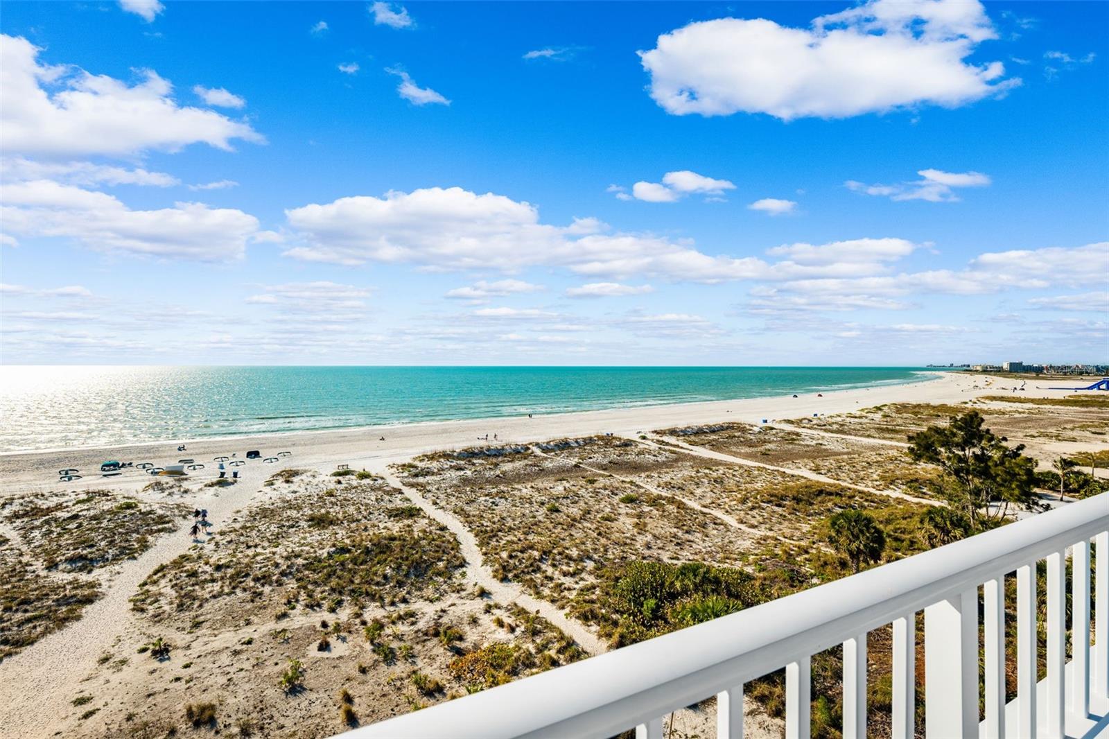 Image 41 of 67 For 10116 Gulf Boulevard 502w