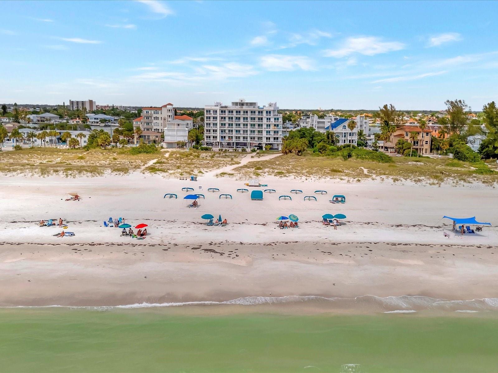 Image 6 of 67 For 10116 Gulf Boulevard 502w