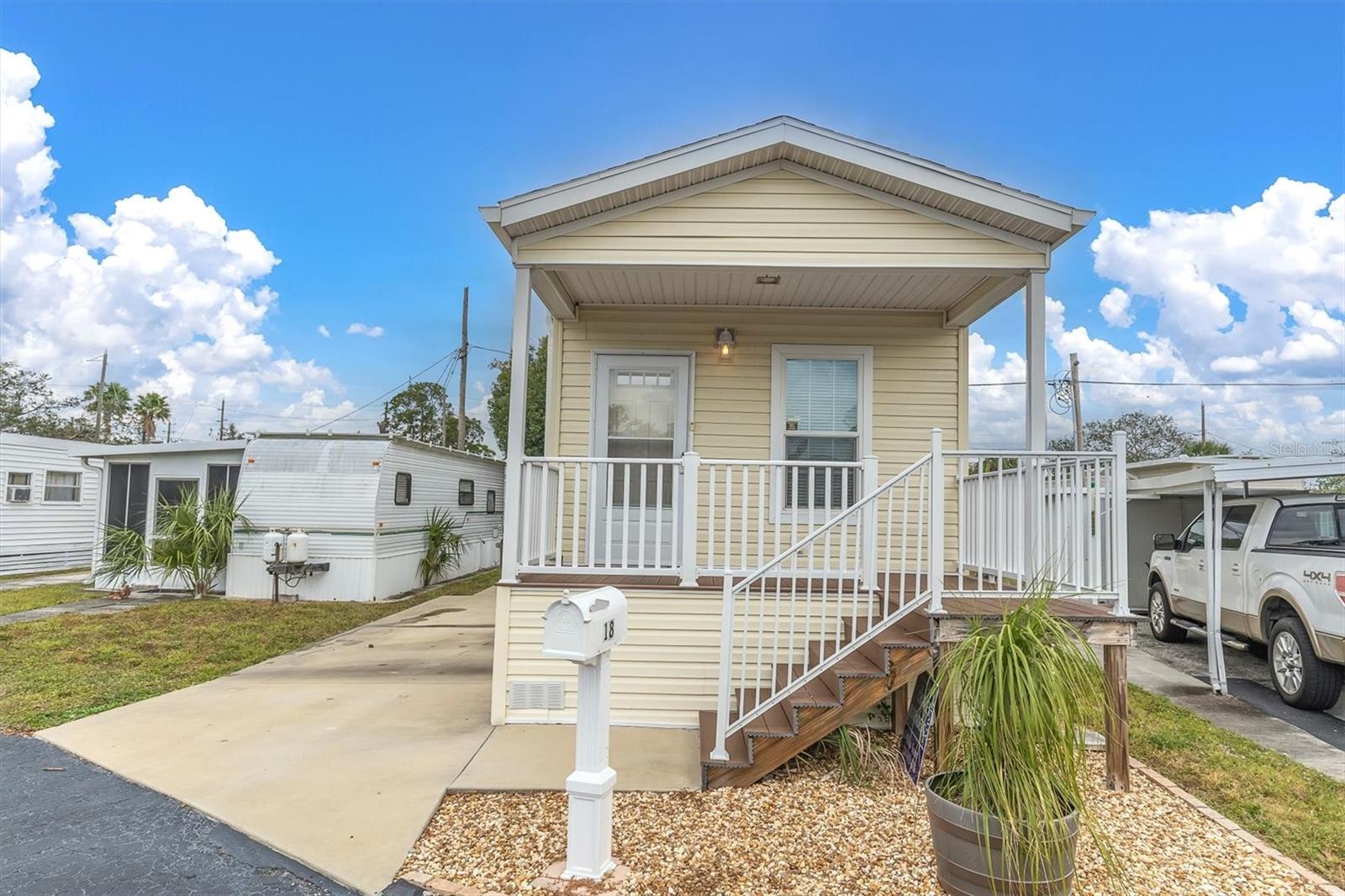 Details for 7801 34th Avenue N 18, ST PETERSBURG, FL 33710