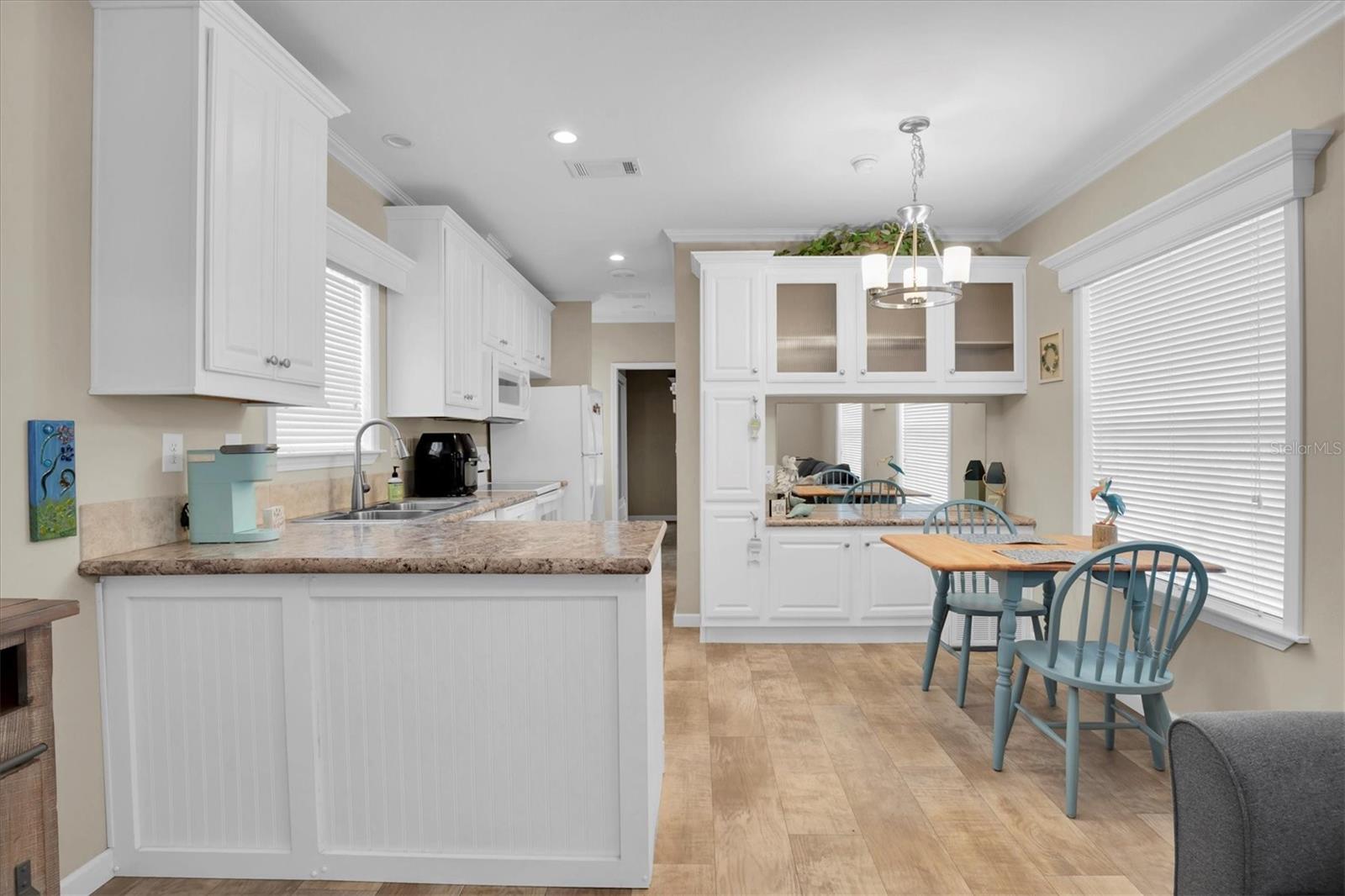 Image 13 of 27 For 7801 34th Avenue N 18