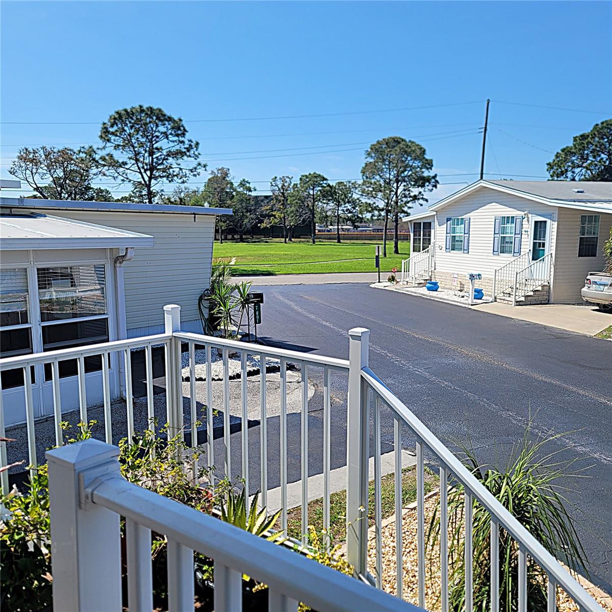 Image 4 of 27 For 7801 34th Avenue N 18