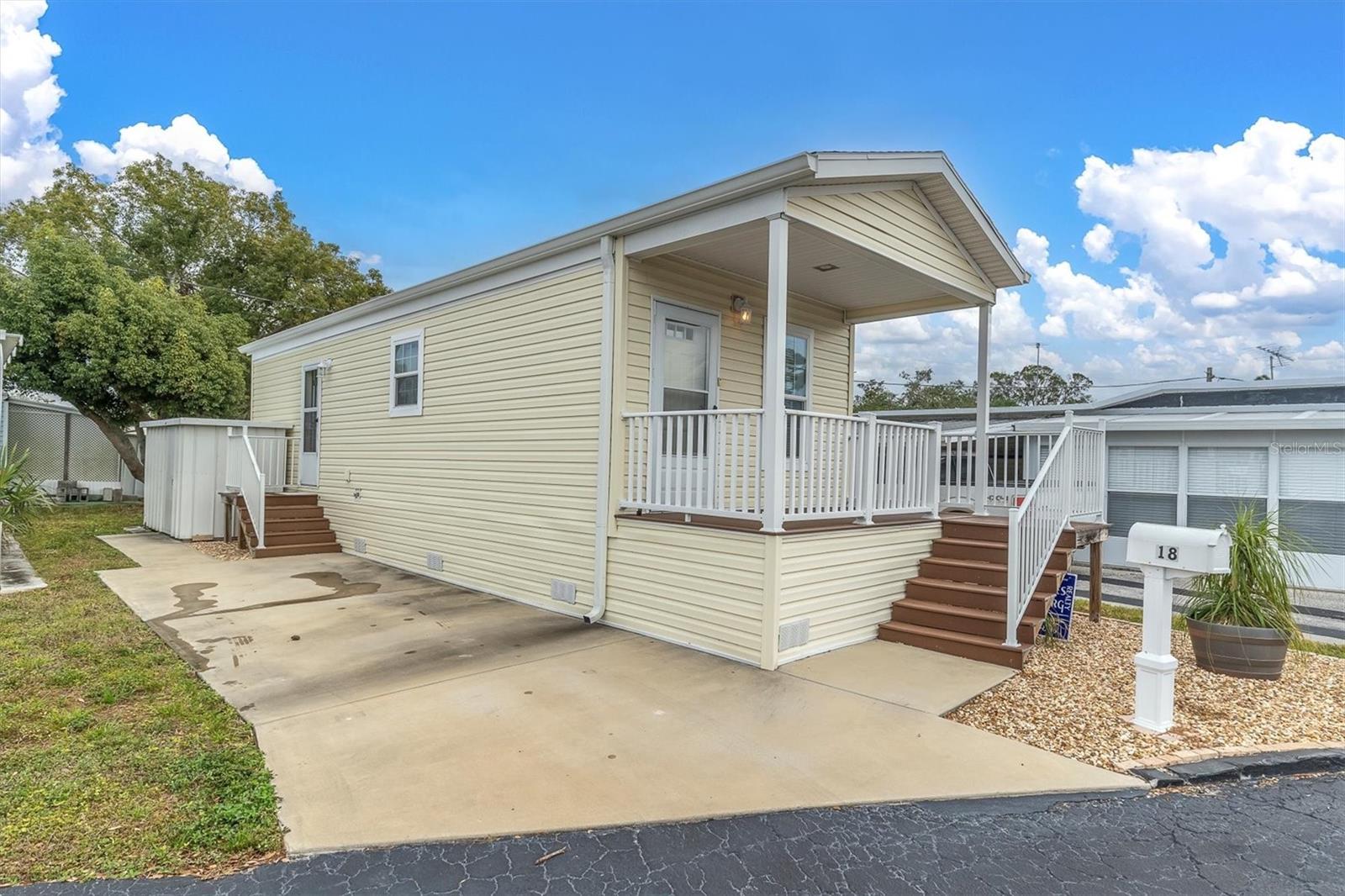 Image 6 of 27 For 7801 34th Avenue N 18