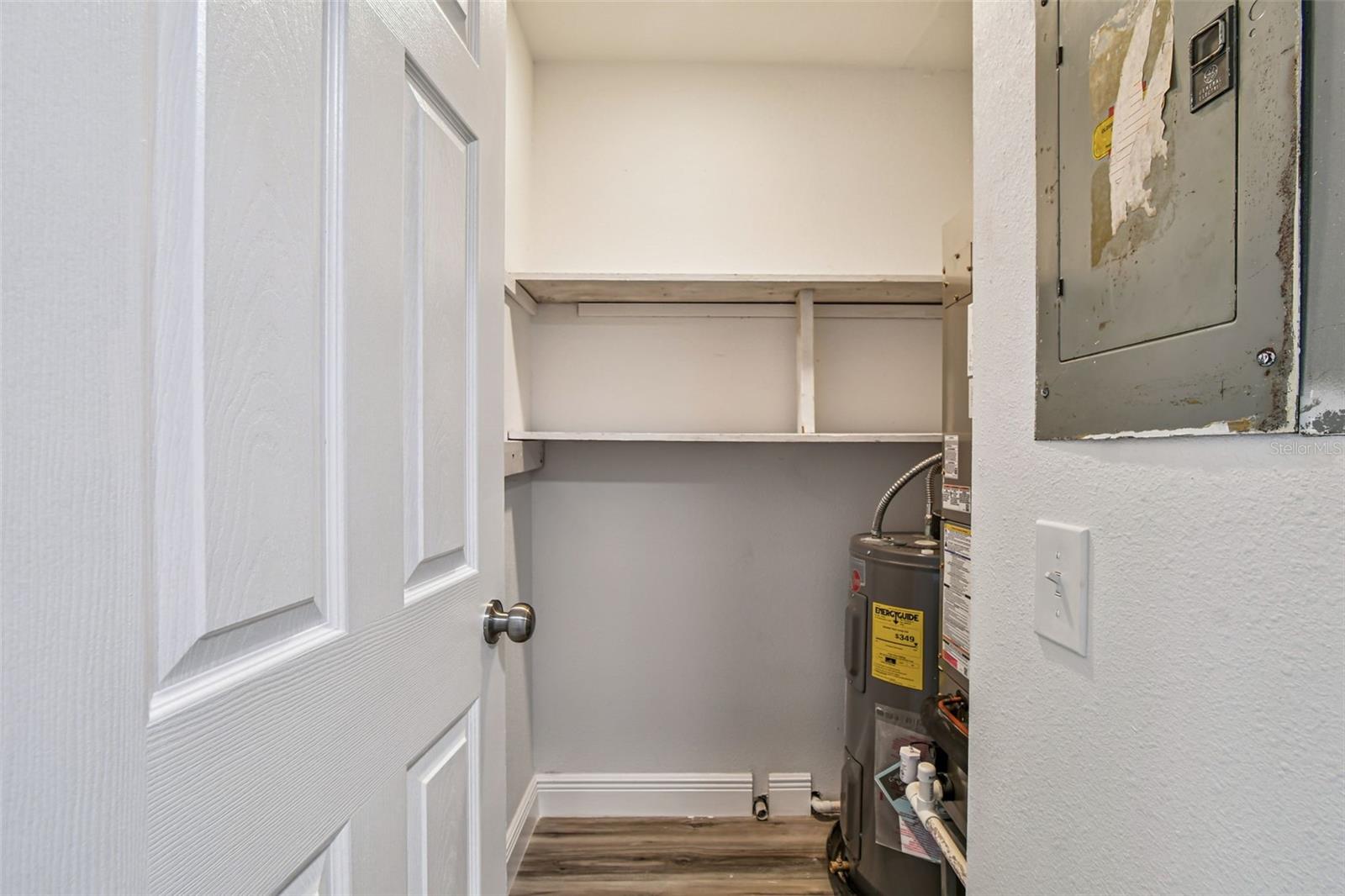 Image 31 of 51 For 9125 Tudor Drive D110