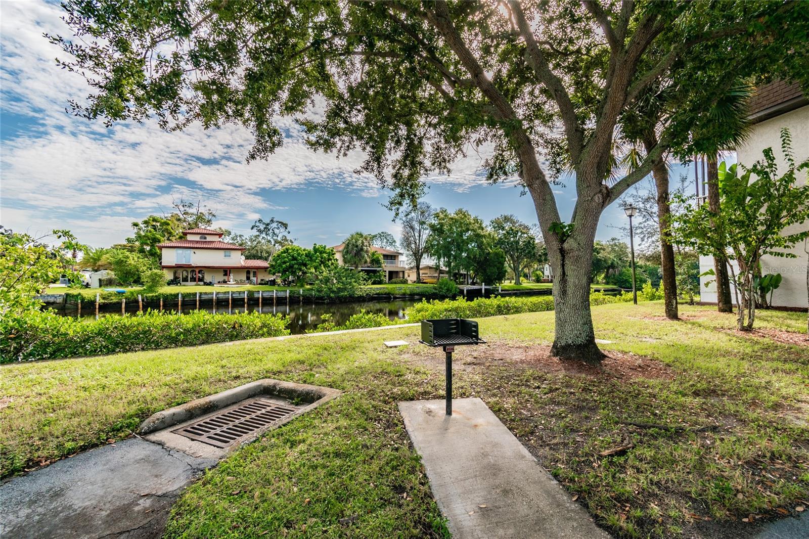 Image 39 of 51 For 9125 Tudor Drive D110