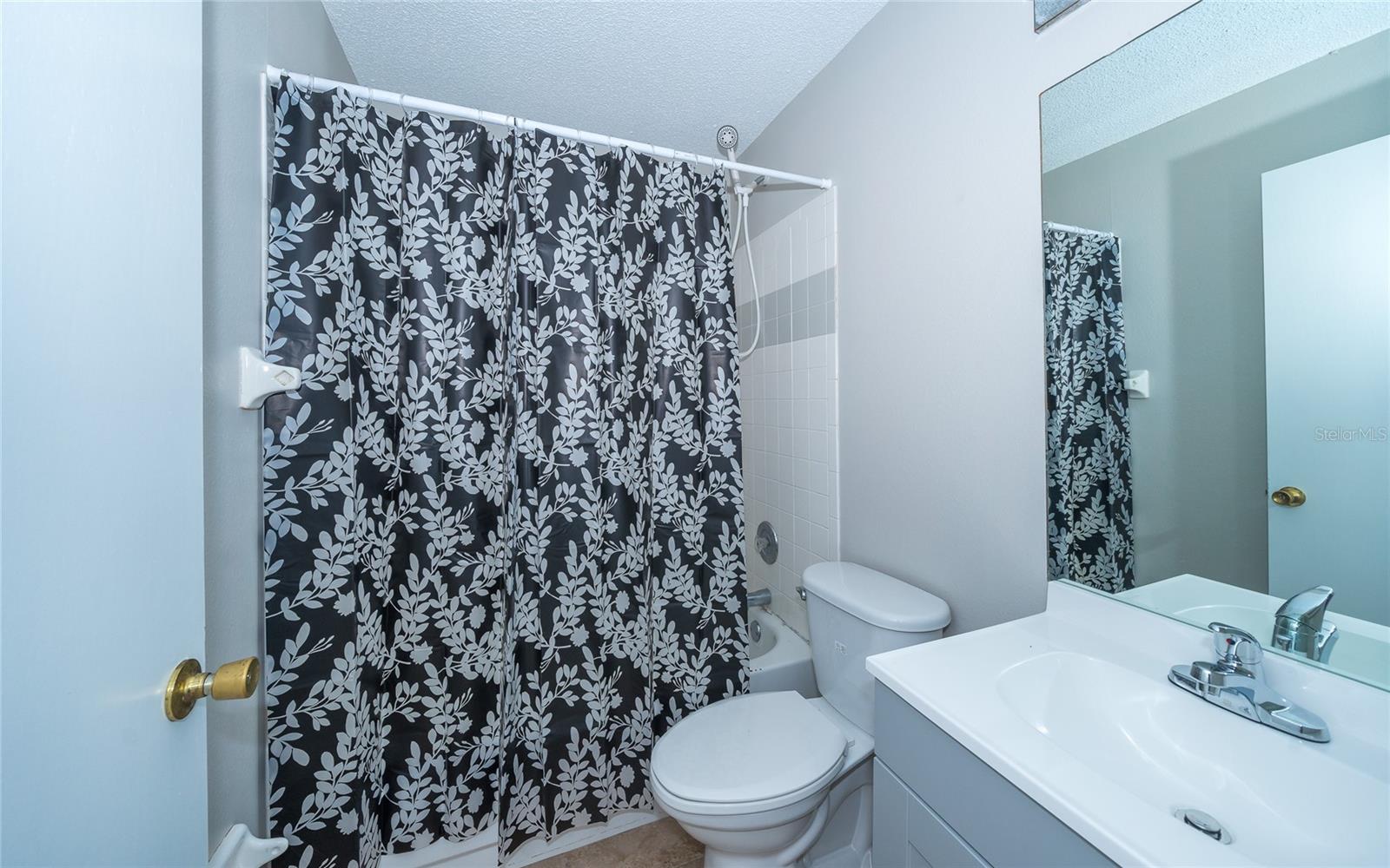 Listing photo id 25 for 34740 Hibiscus Drive