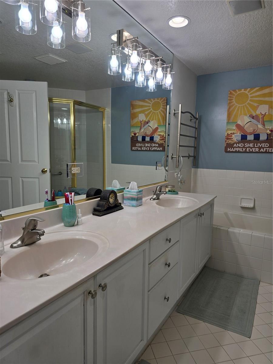 Image 8 of 14 For 4750 Dolphin Cay Lane S 408