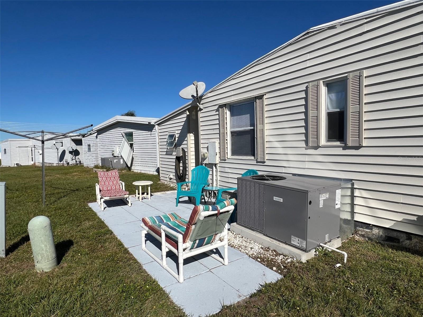 Image 7 of 34 For 13225 101st Street 425