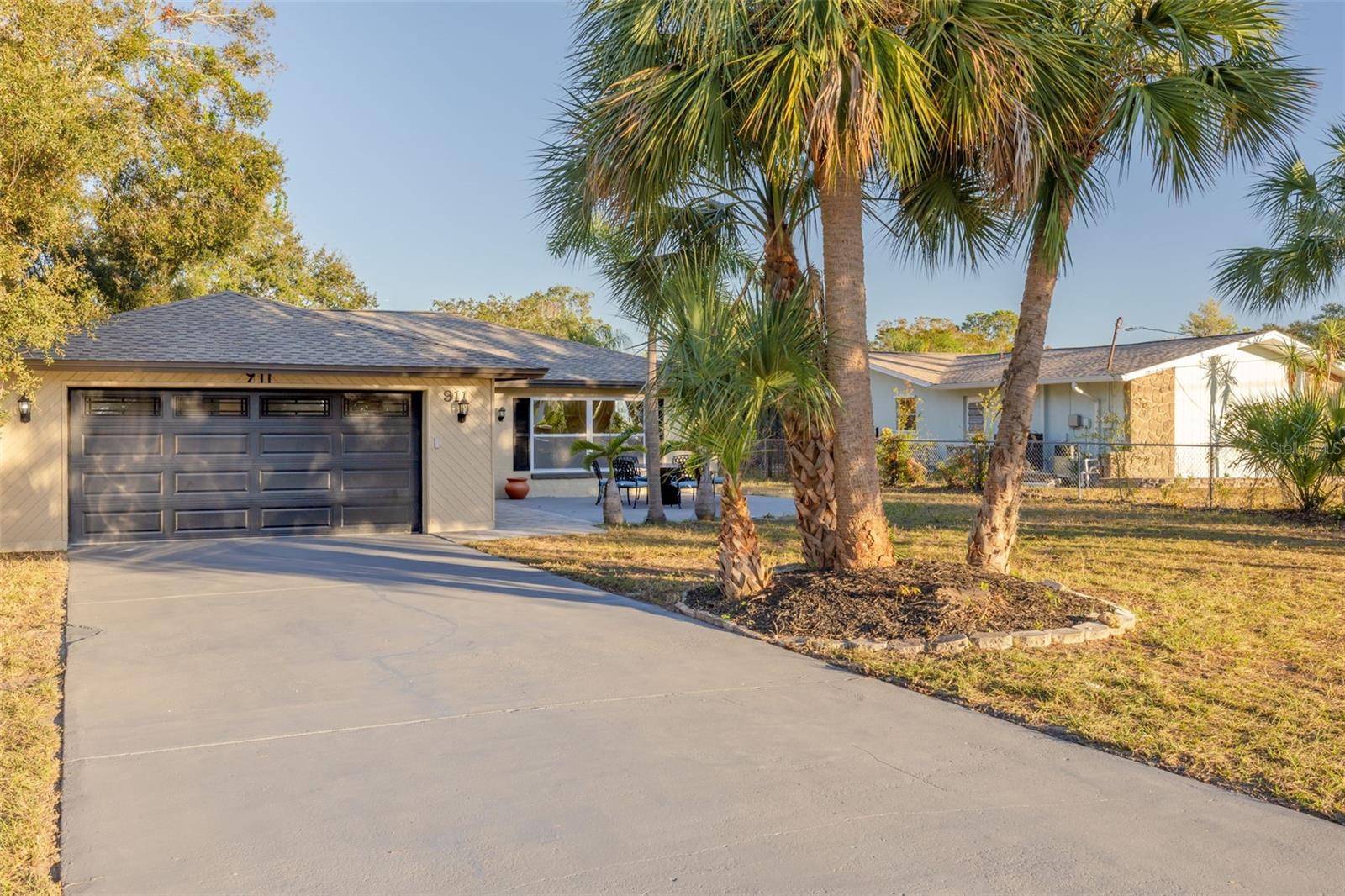 Details for 911 Florida Avenue, TARPON SPRINGS, FL 34689